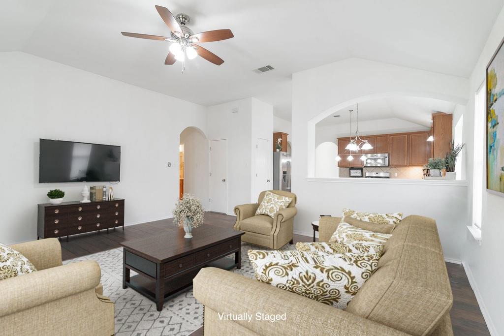 1310 Rainbow Parke Dr, Round Rock, TX 78665