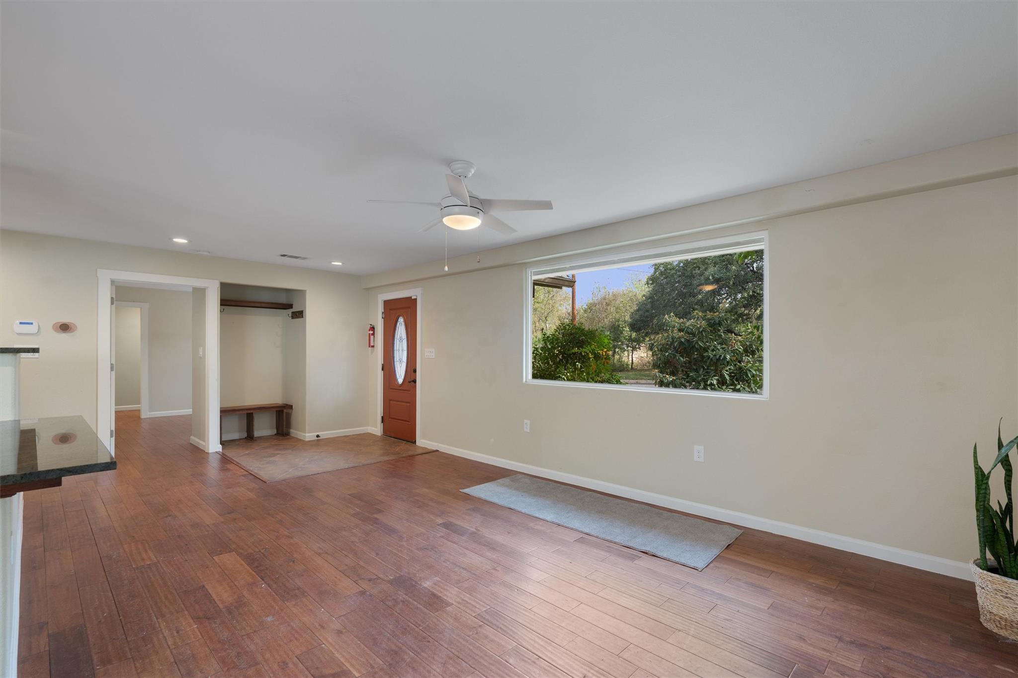 6202 Hillston Dr, Austin, TX 78745