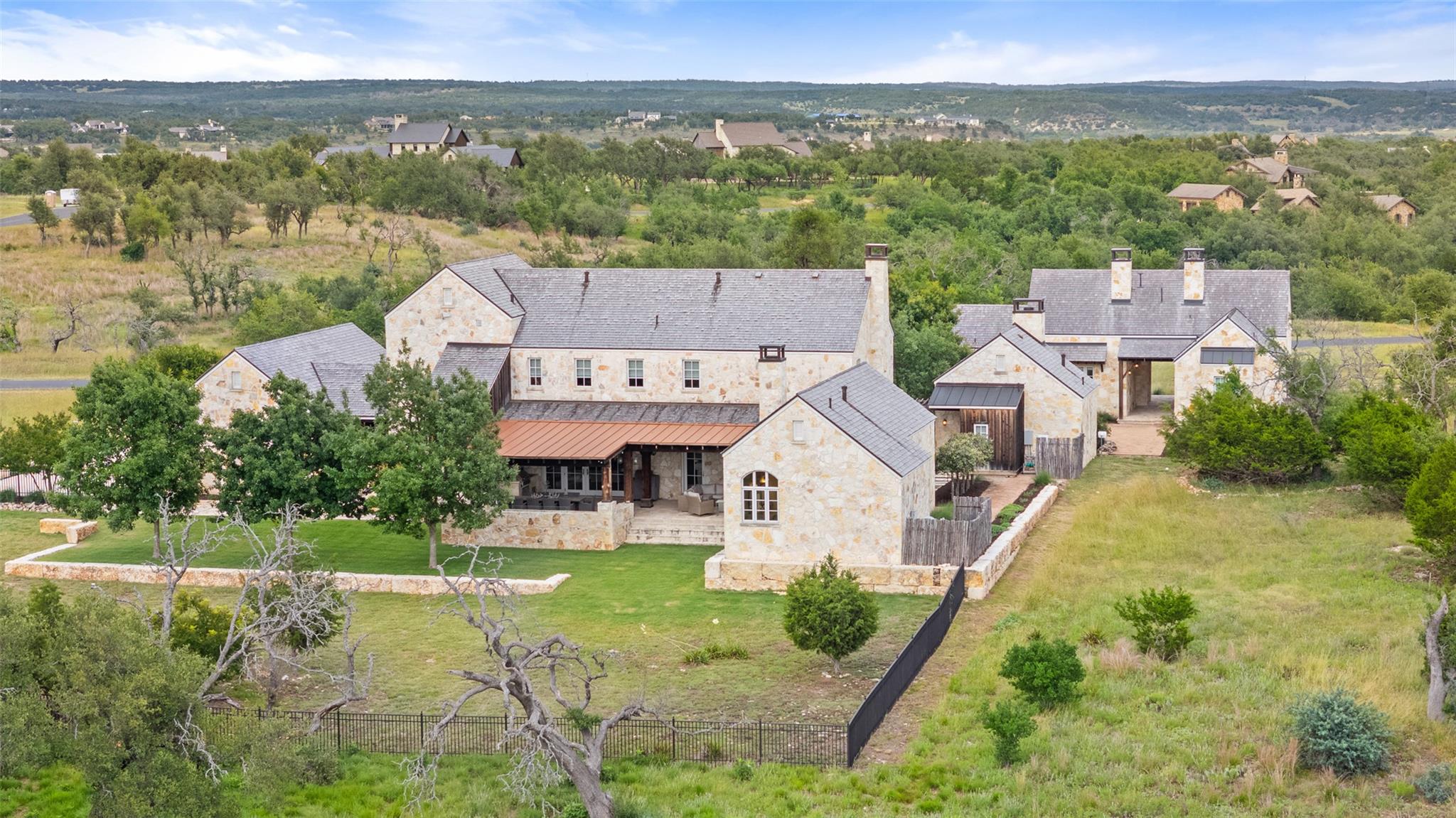 2194 Boot Ranch Cir, Fredericksburg, TX 78624