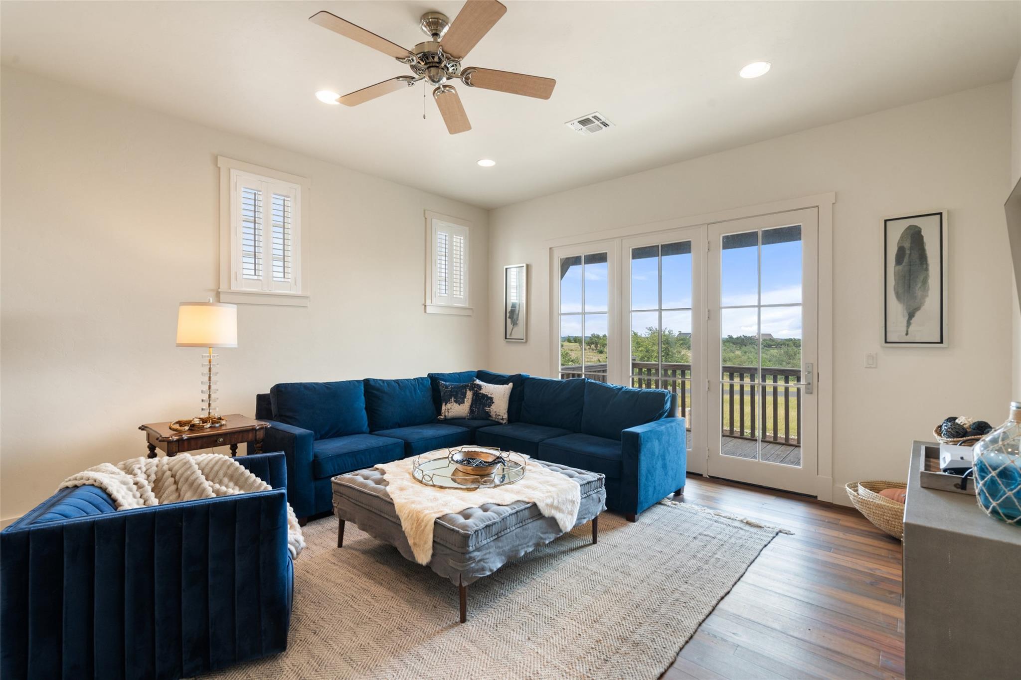 2194 Boot Ranch Cir, Fredericksburg, TX 78624