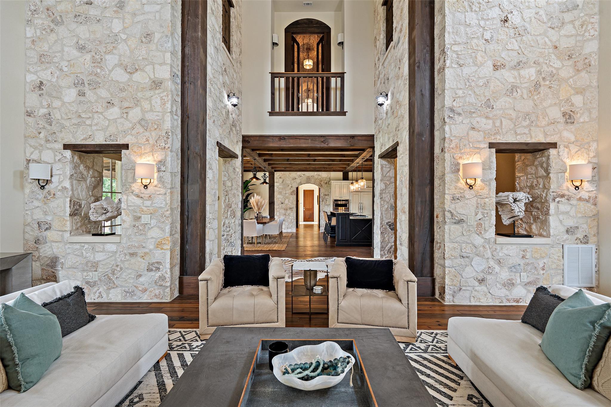 2194 Boot Ranch Cir, Fredericksburg, TX 78624