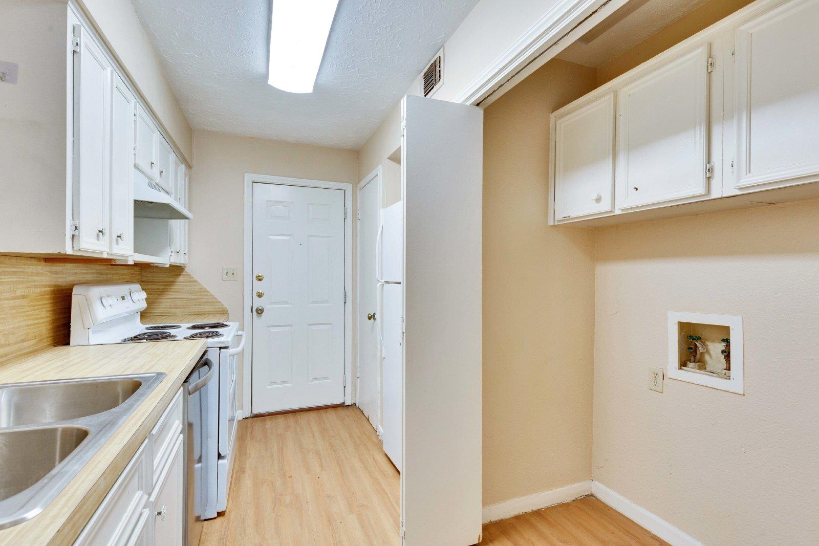 908 N Lbj Dr # 6, San Marcos, TX 78666