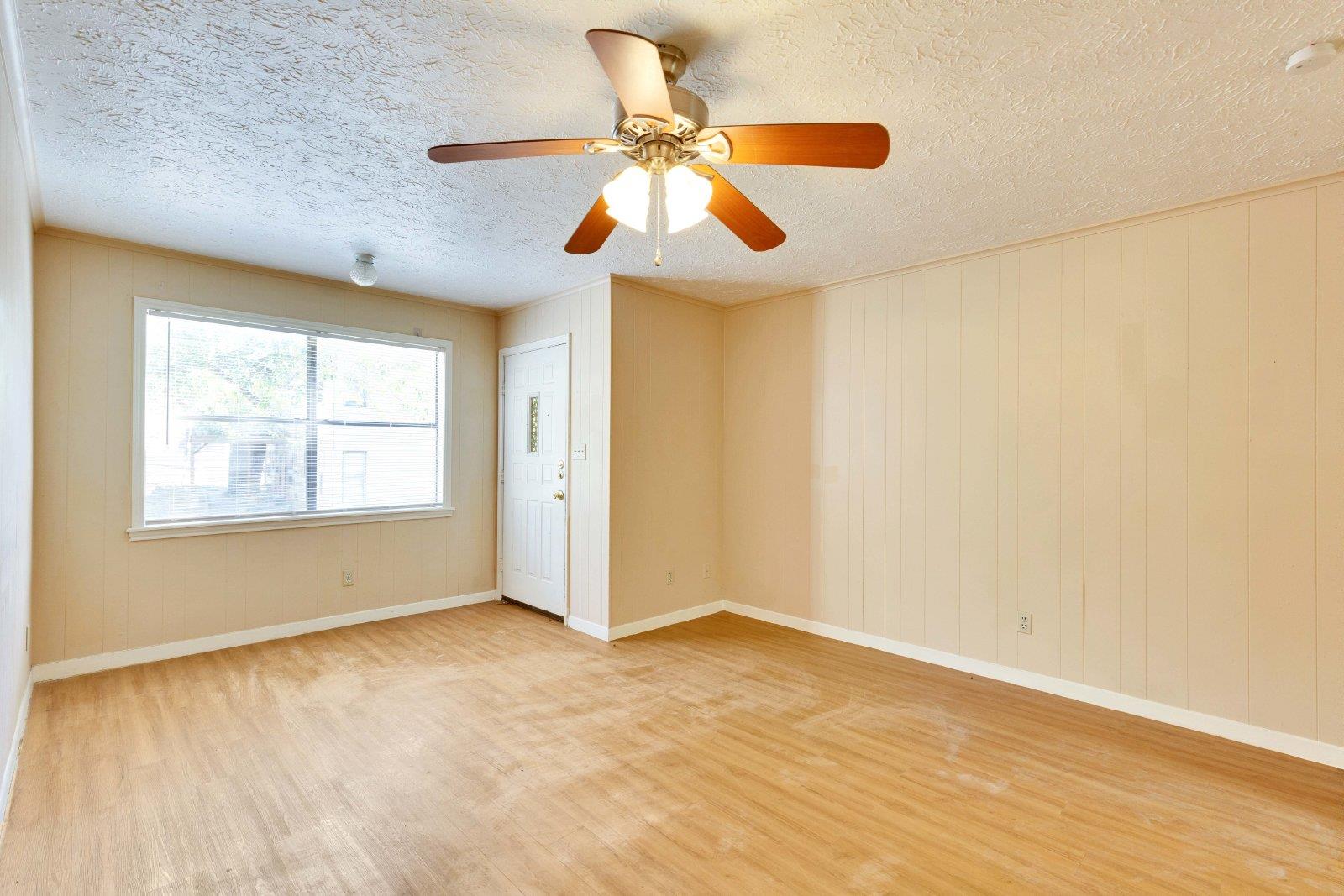 908 N Lbj Dr # 6, San Marcos, TX 78666