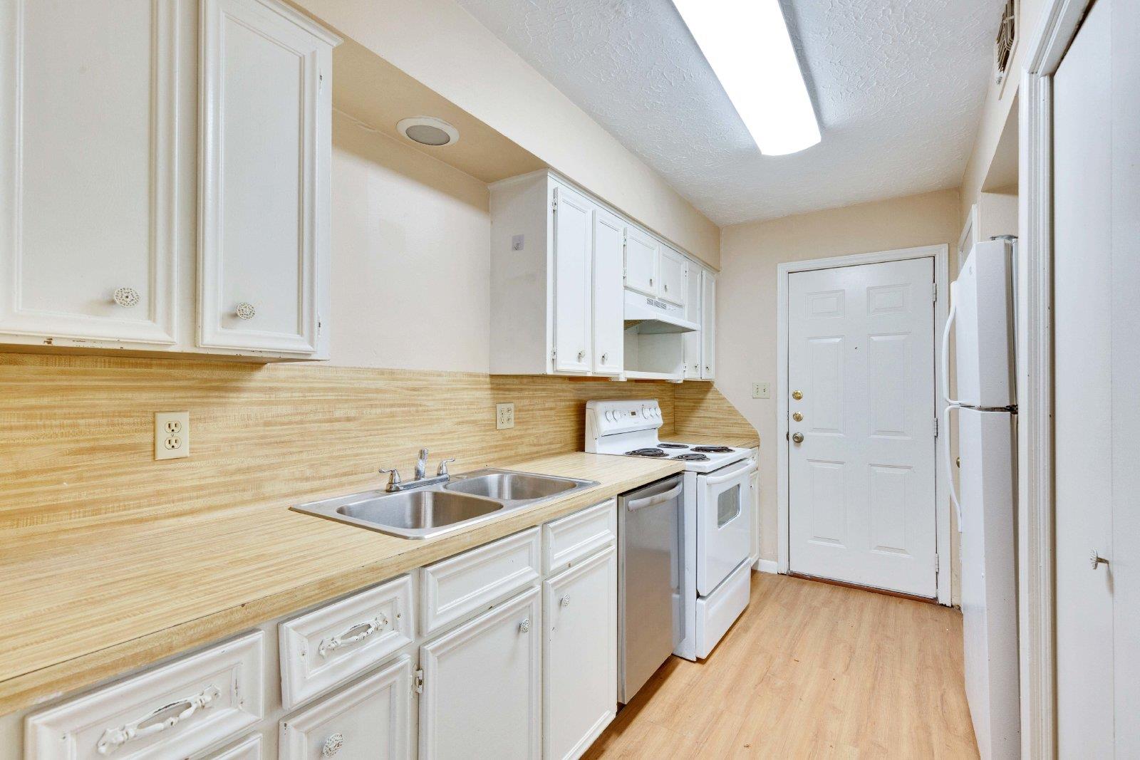 908 N Lbj Dr # 6, San Marcos, TX 78666