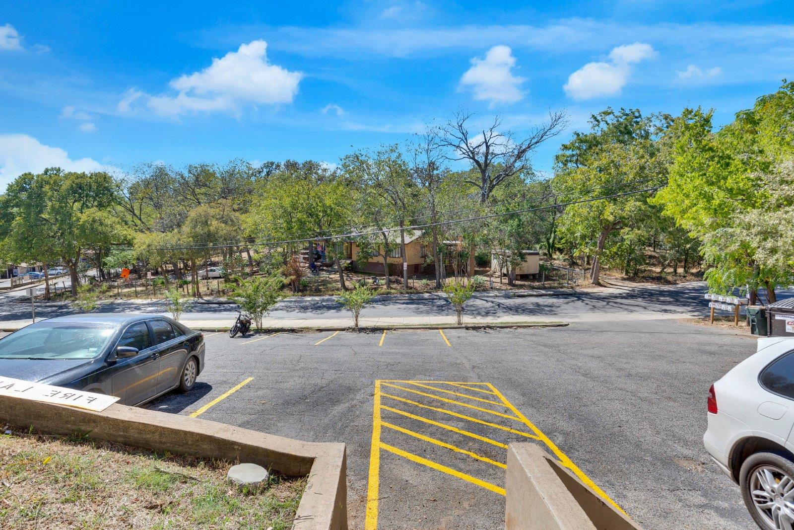 908 N Lbj Dr # 6, San Marcos, TX 78666