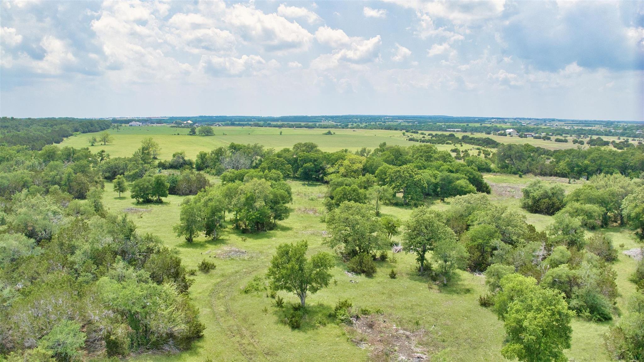 2700 County Road 245, Florence, TX 76527