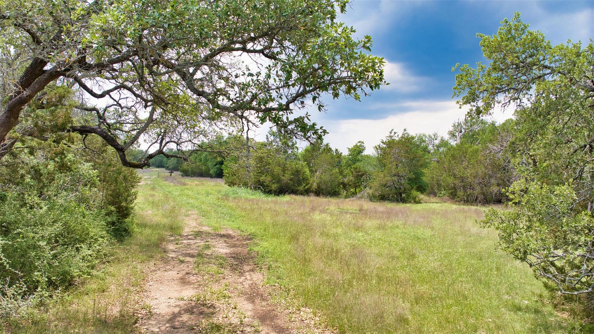 2700 County Road 245, Florence, TX 76527