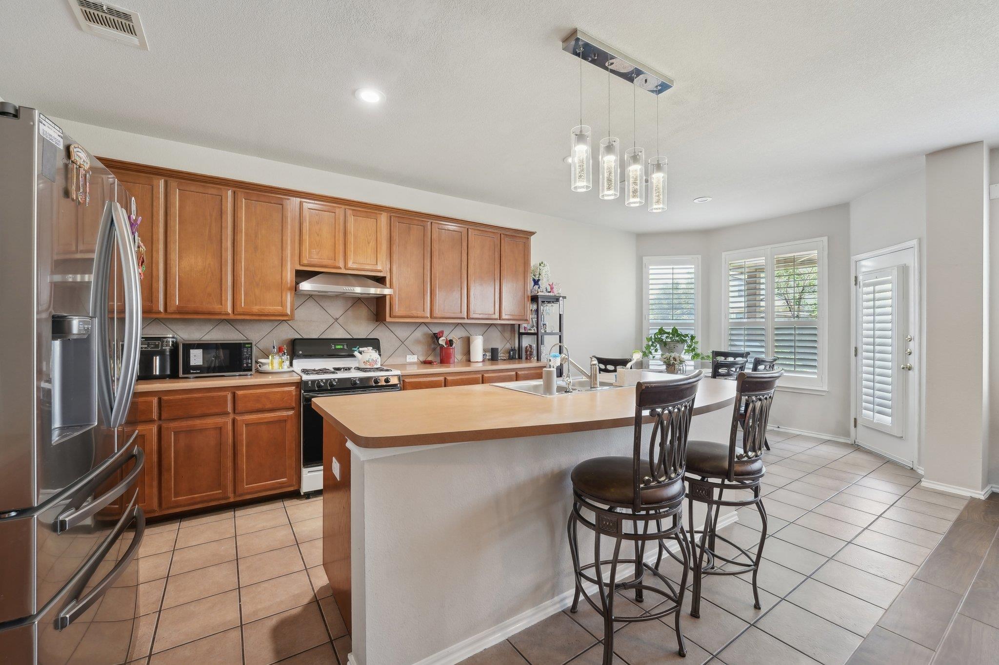 4013 Veiled Falls Dr, Pflugerville, TX 78660