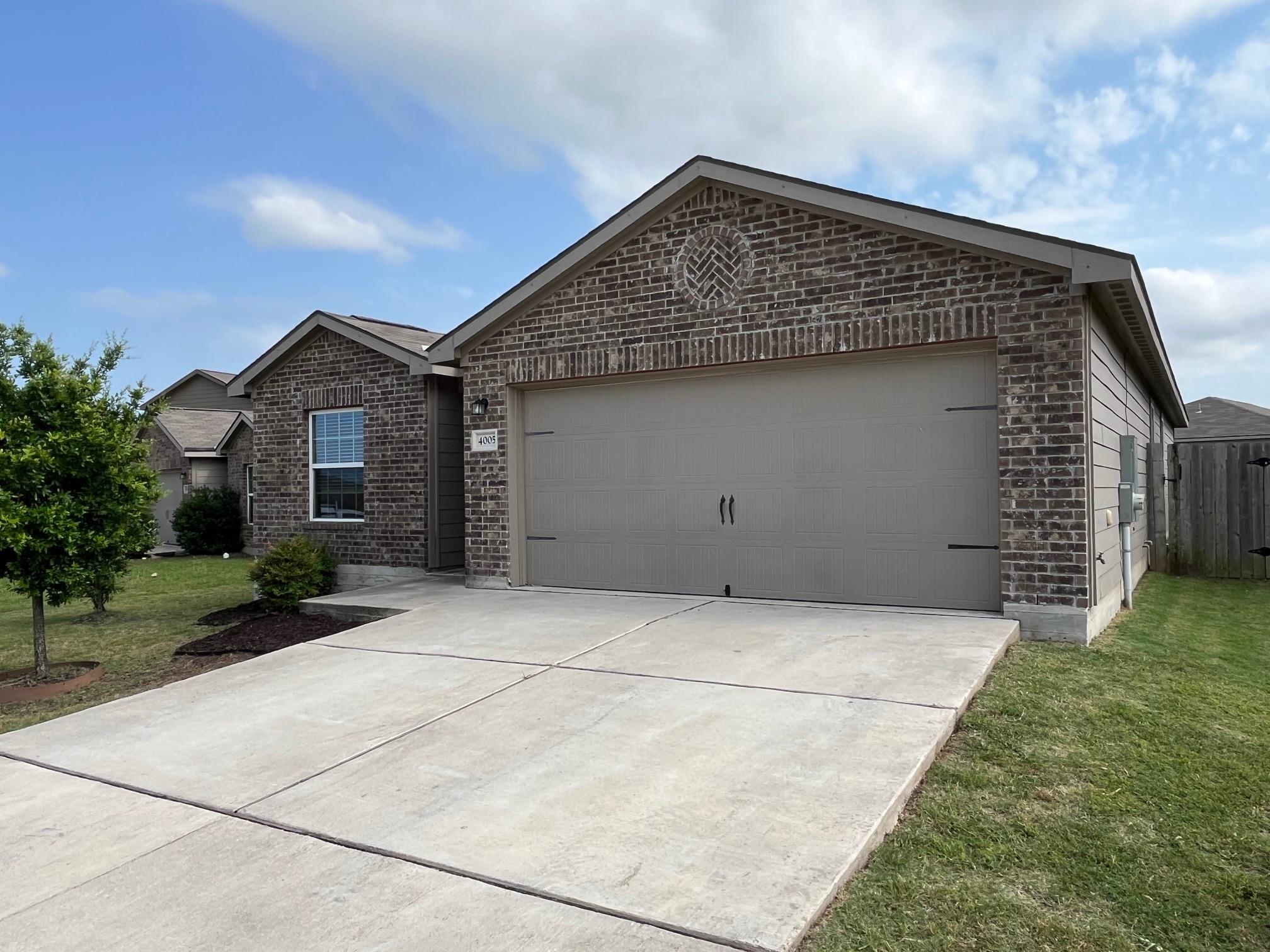 4005 Cressler Ln # 16G, Jarrell, TX 76537