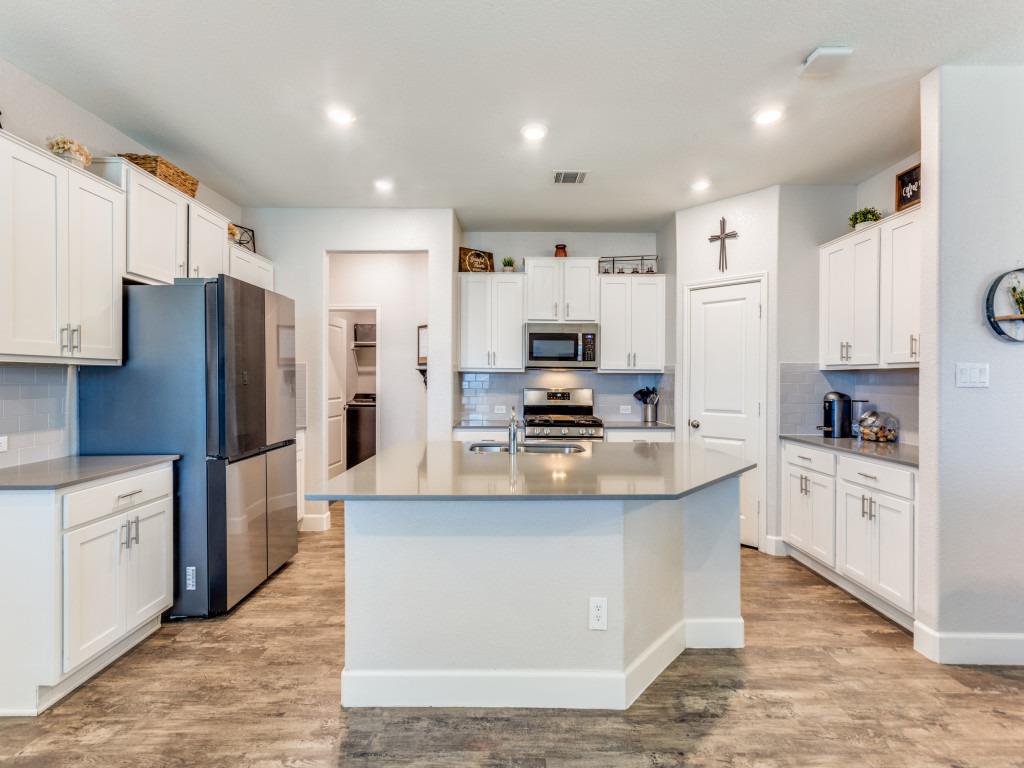 1329 Nokota Bnd, Georgetown, TX 78626