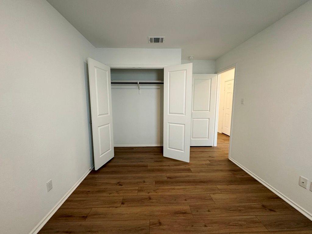 208 Magione St, Hutto, TX 78634