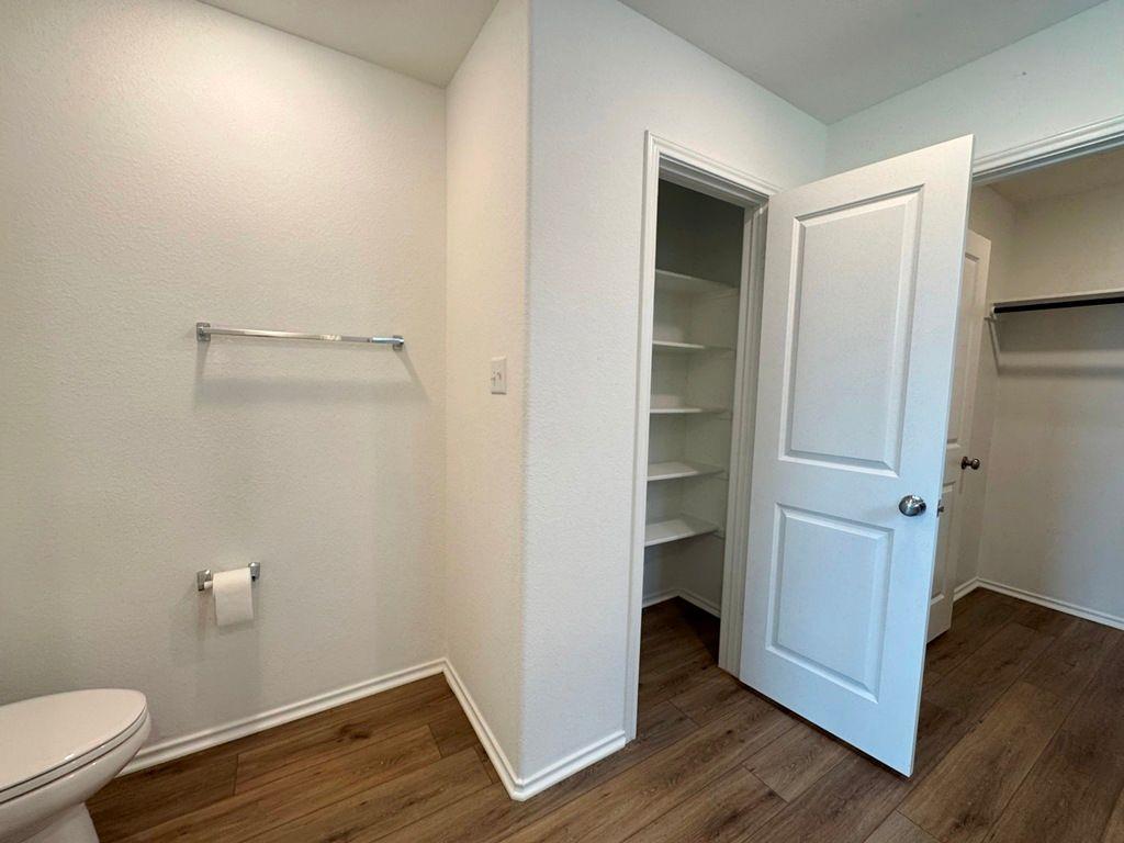 208 Magione St, Hutto, TX 78634