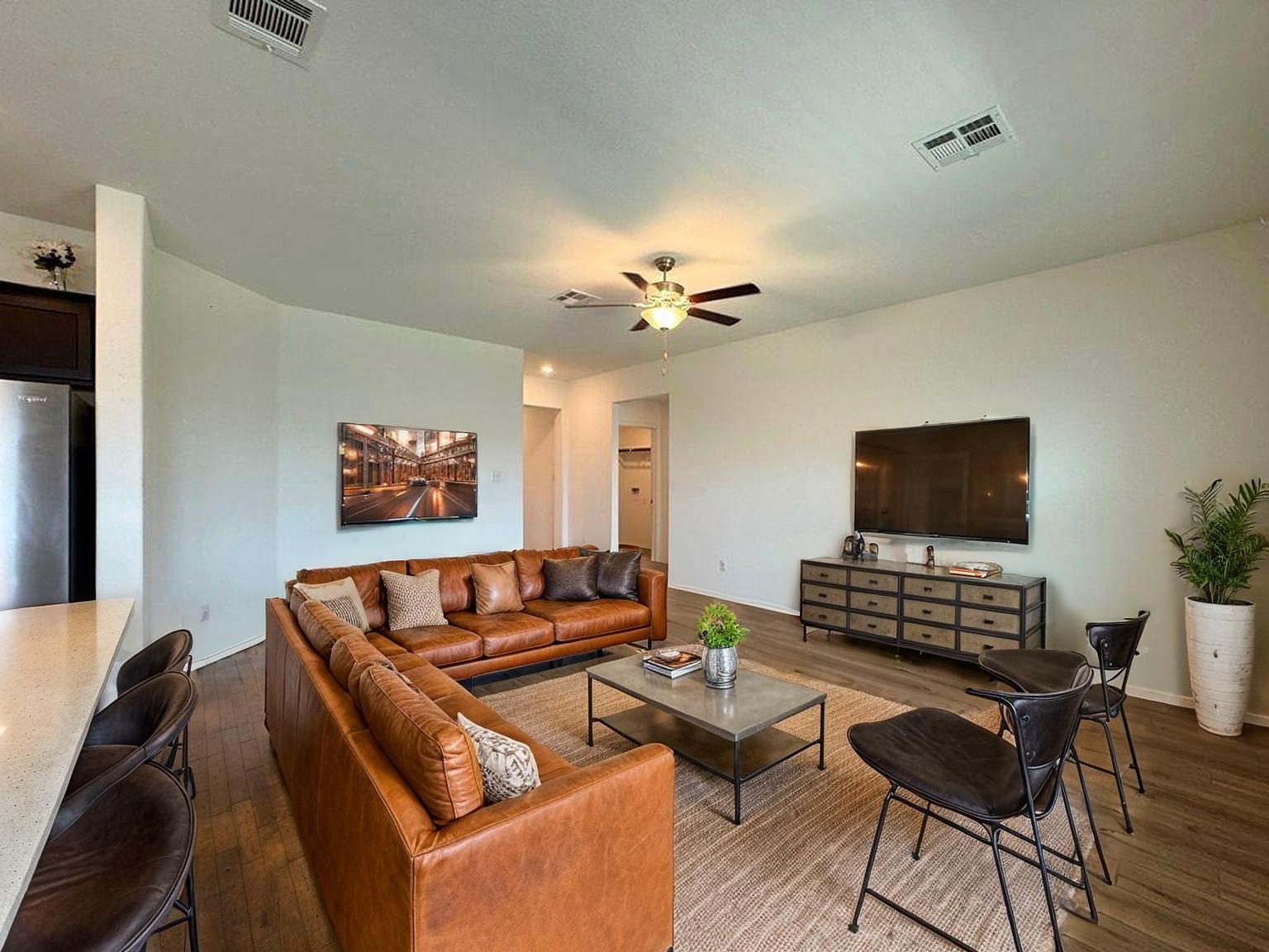 208 Magione St, Hutto, TX 78634