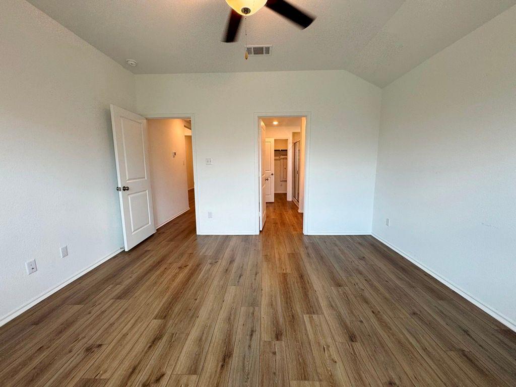 208 Magione St, Hutto, TX 78634