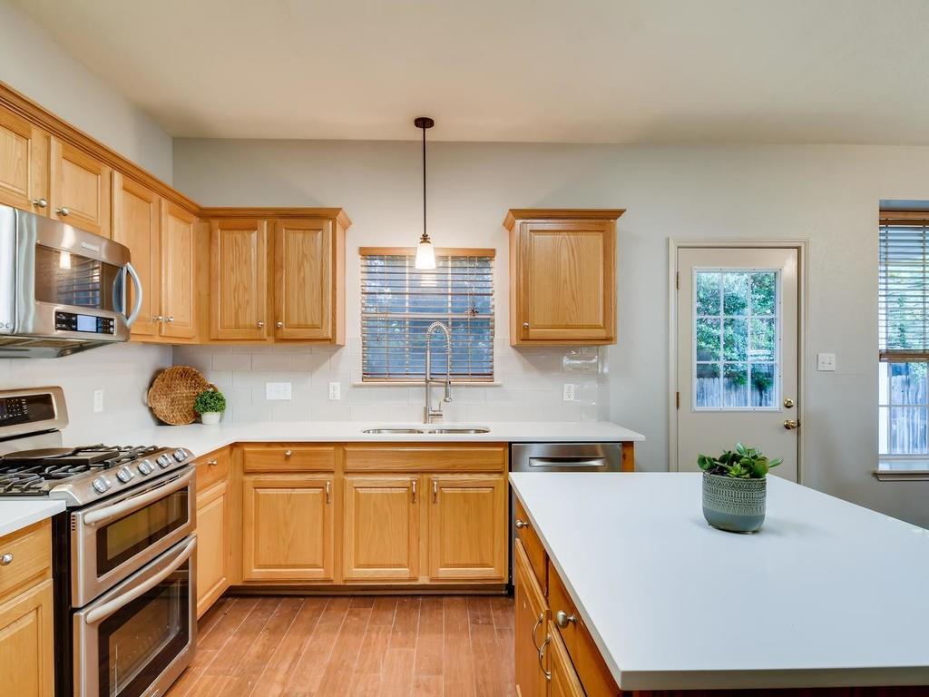 9221 Meyrick Park Trl, Austin, TX 78717