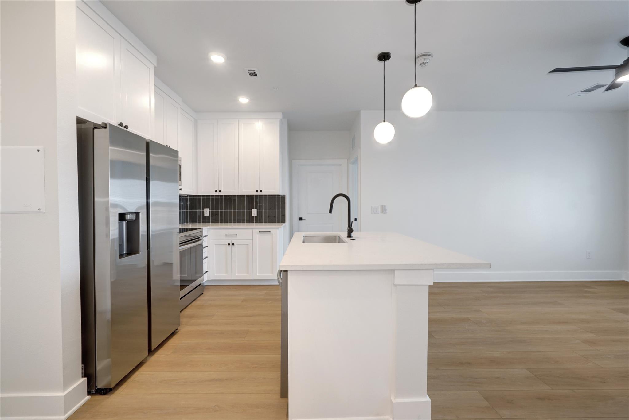 3000 Duval St # 102, Austin, TX 78705