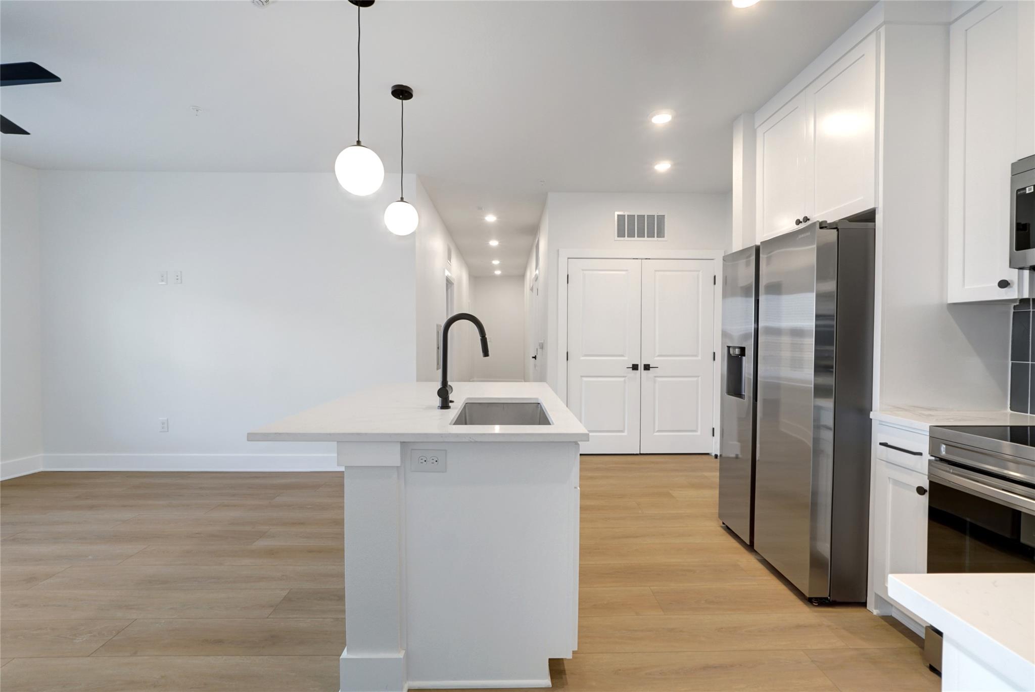 3000 Duval St # 102, Austin, TX 78705