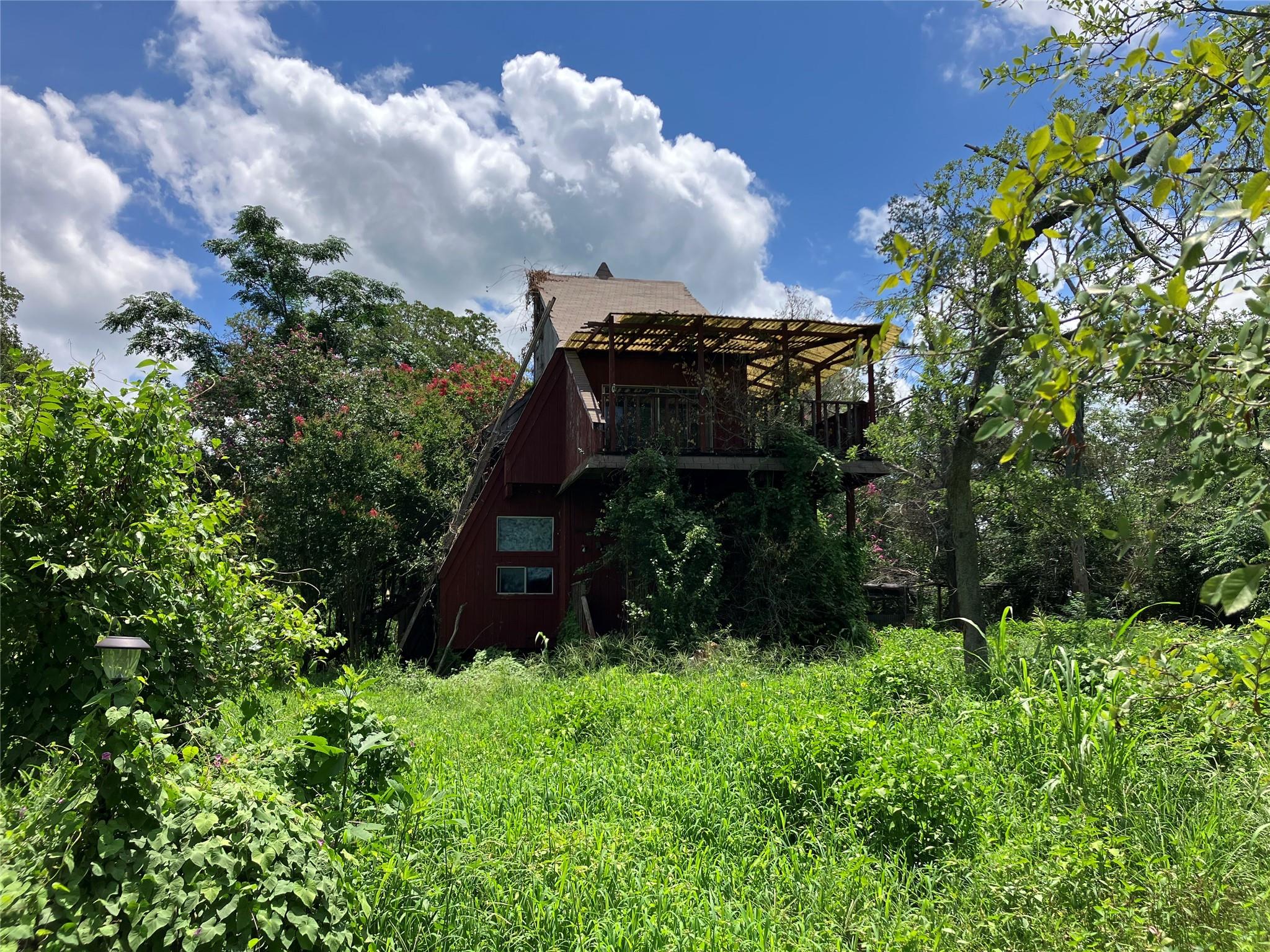 693 Saint Mary's Rd, Rosanky, TX 78953