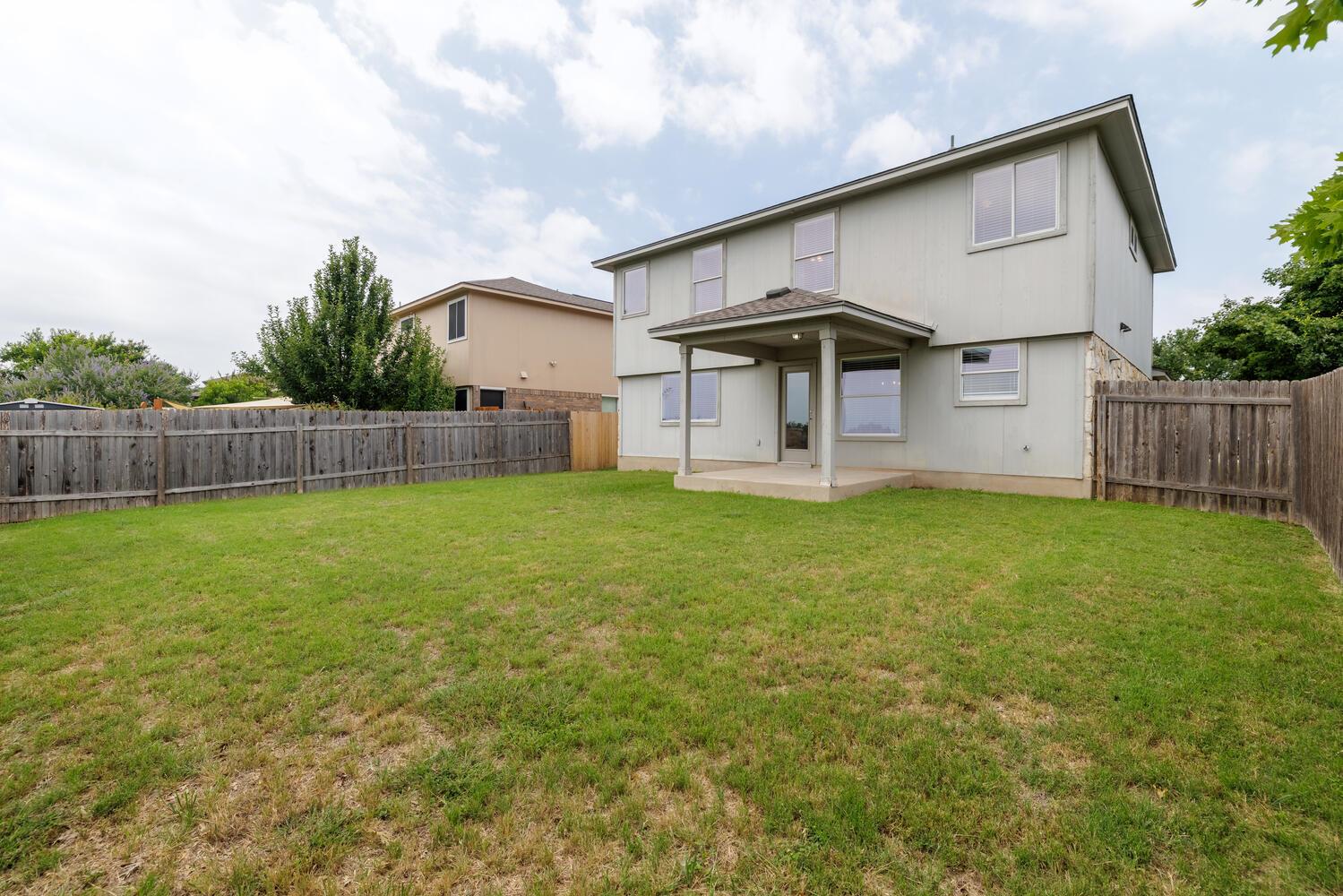 1214 Hensley Dr, Leander, TX 78641