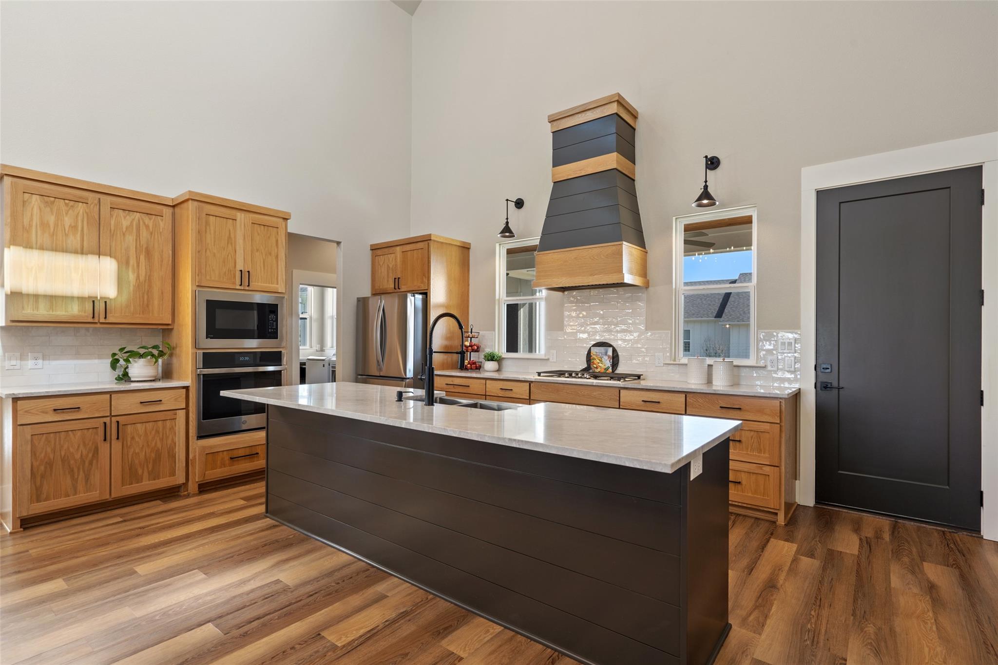 200 Co Rd 246, Florence, TX 76527