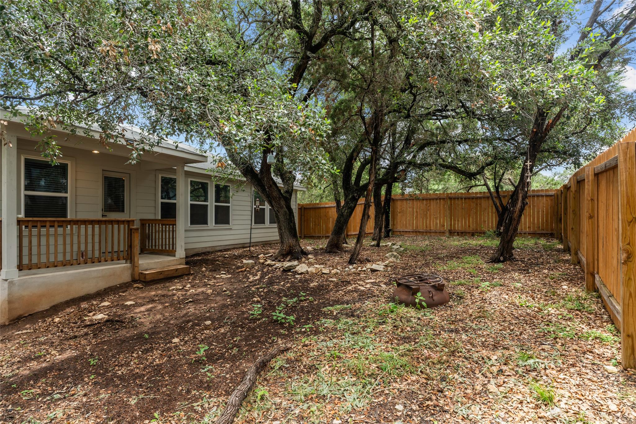 2612 American Dr, Lago Vista, TX 78645