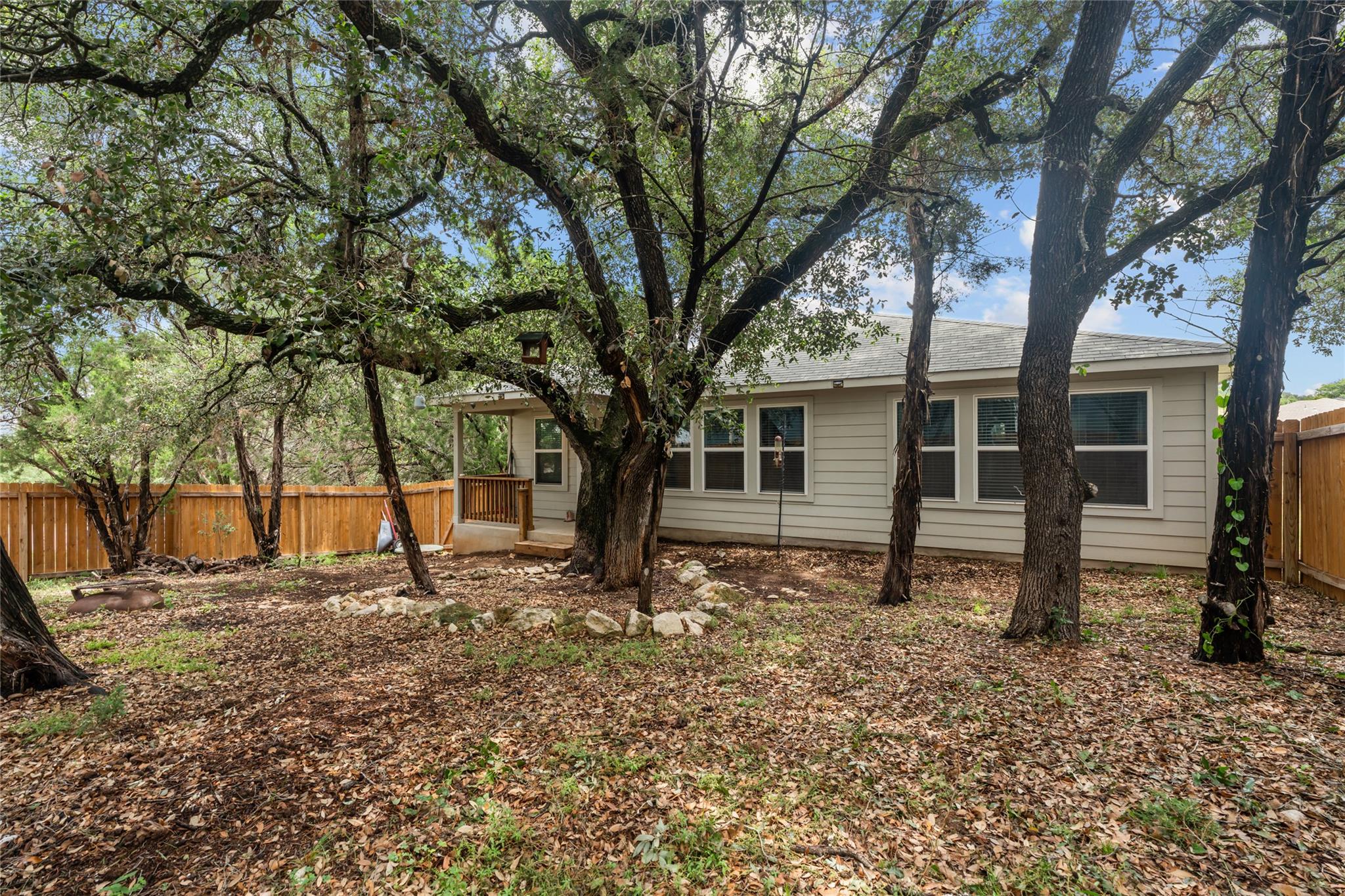 2612 American Dr, Lago Vista, TX 78645