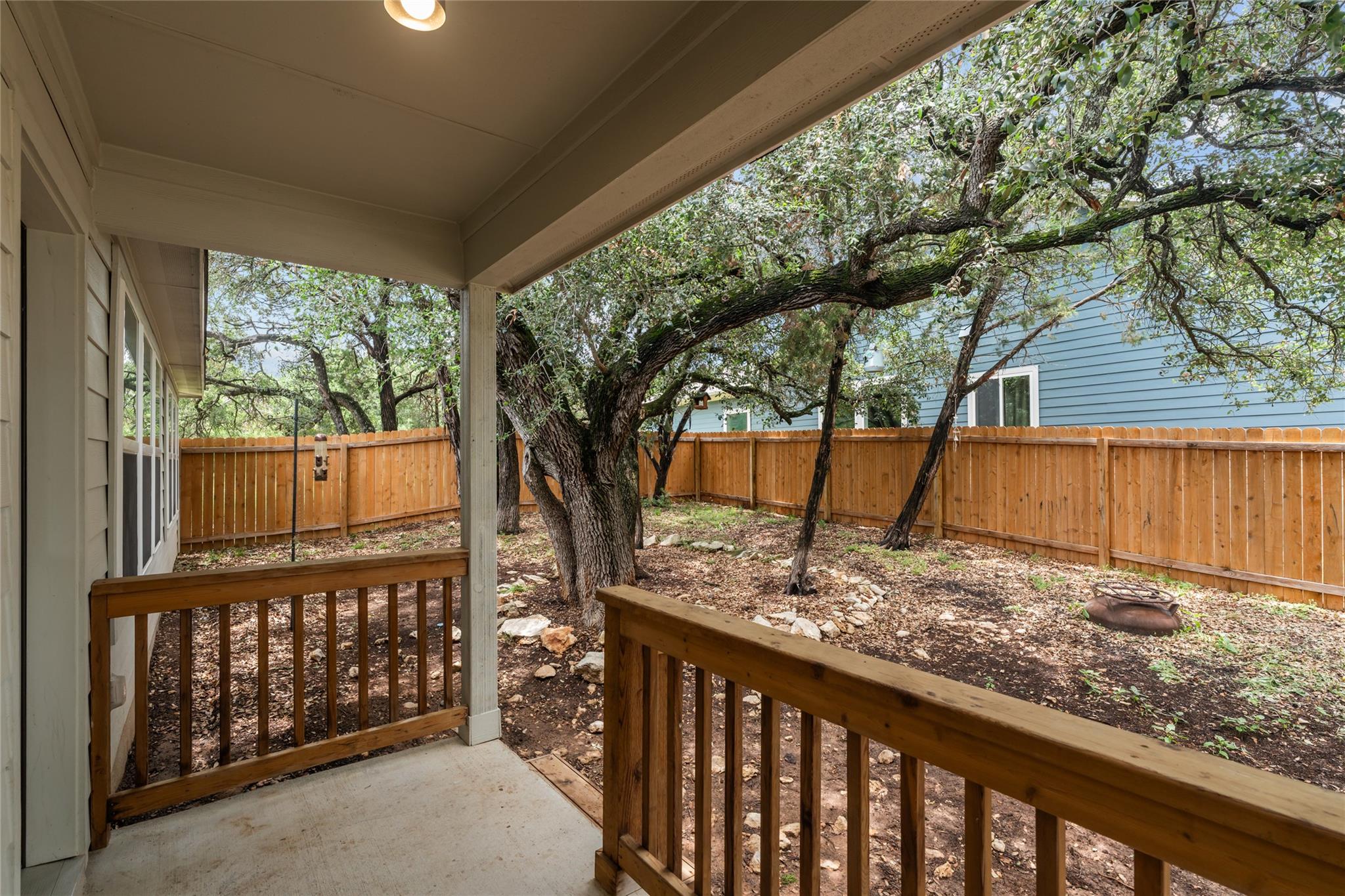 2612 American Dr, Lago Vista, TX 78645
