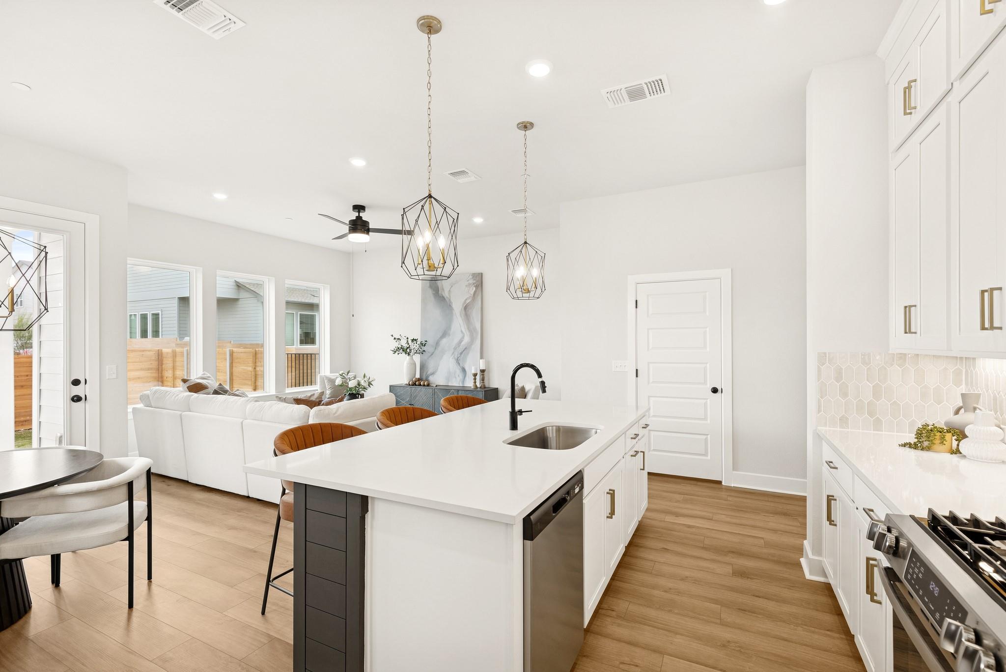 5603 Forks Rd, Austin, TX 78747