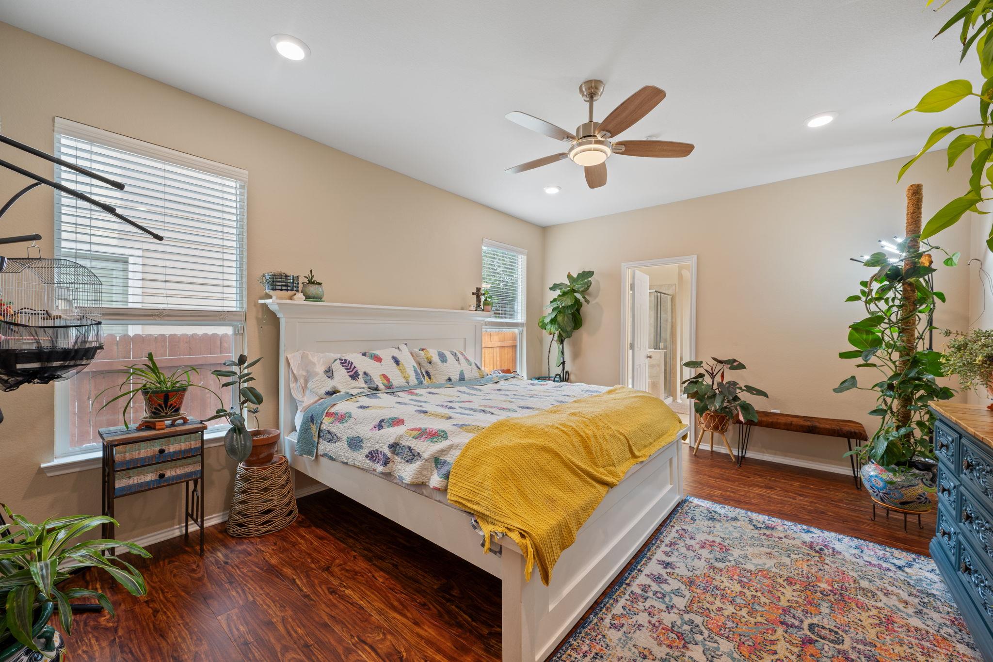904 Emory Tree Dr, Austin, TX 78748