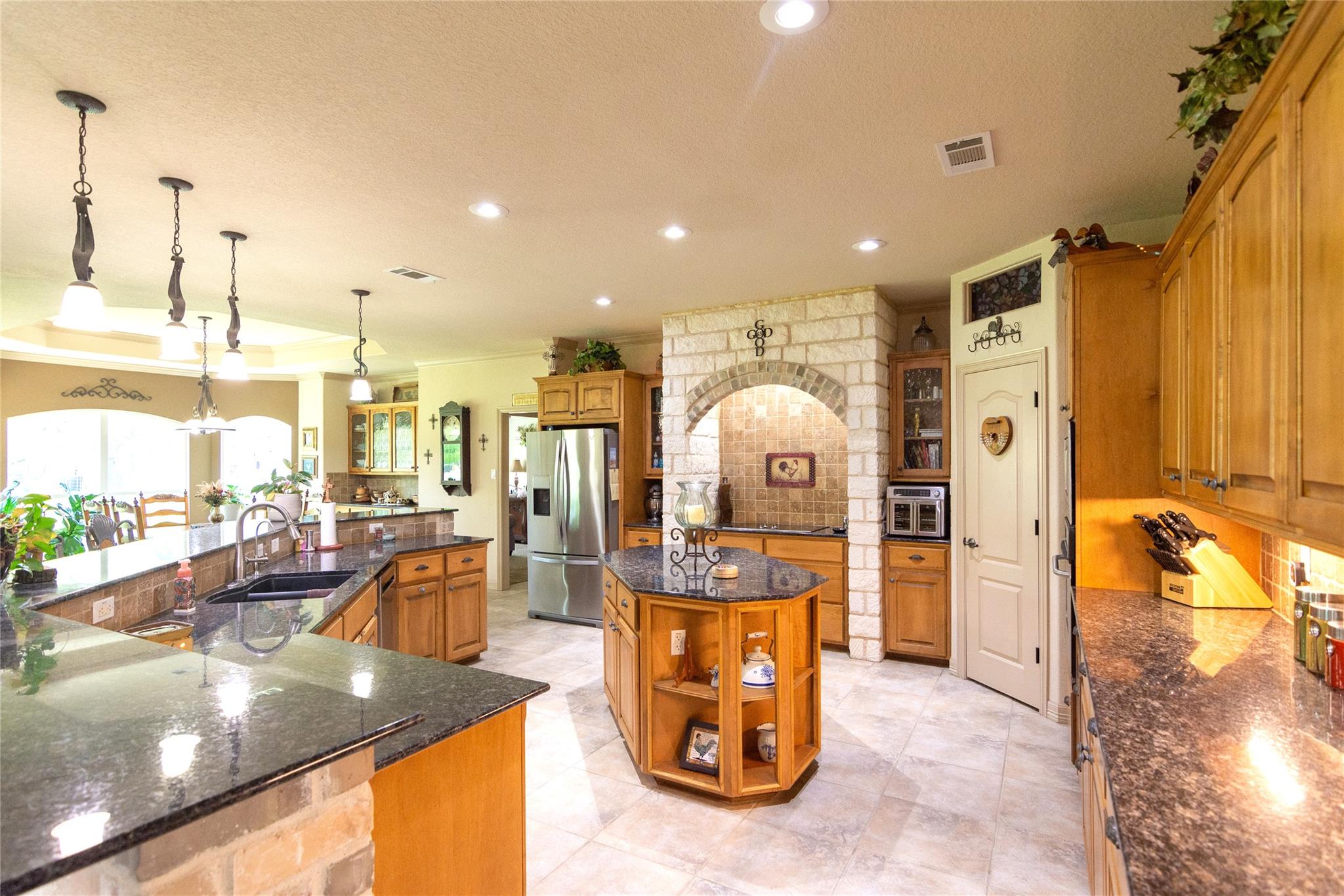 1265 Mourning Dove Ct, Salado, TX 76571