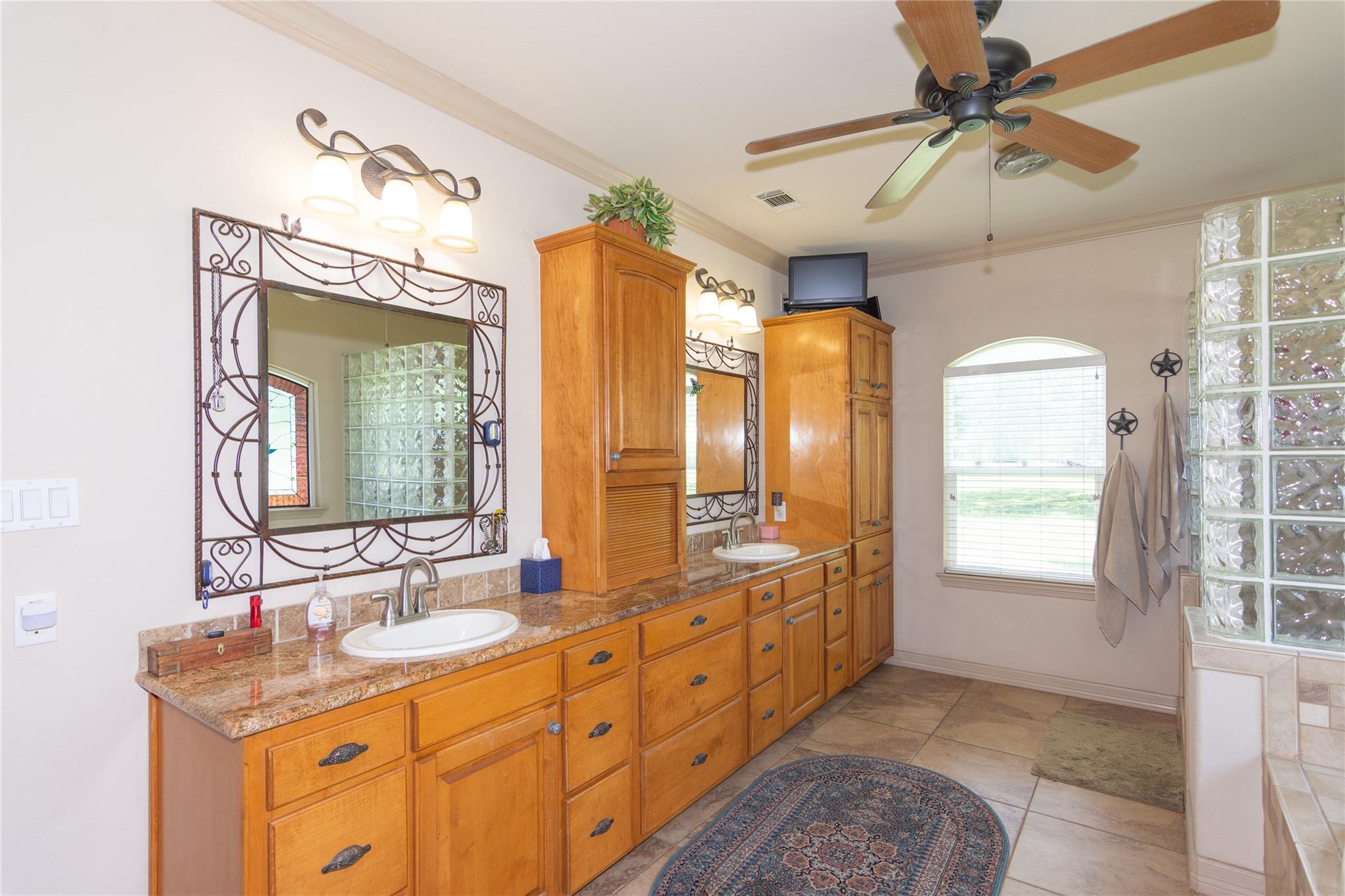 1265 Mourning Dove Ct, Salado, TX 76571