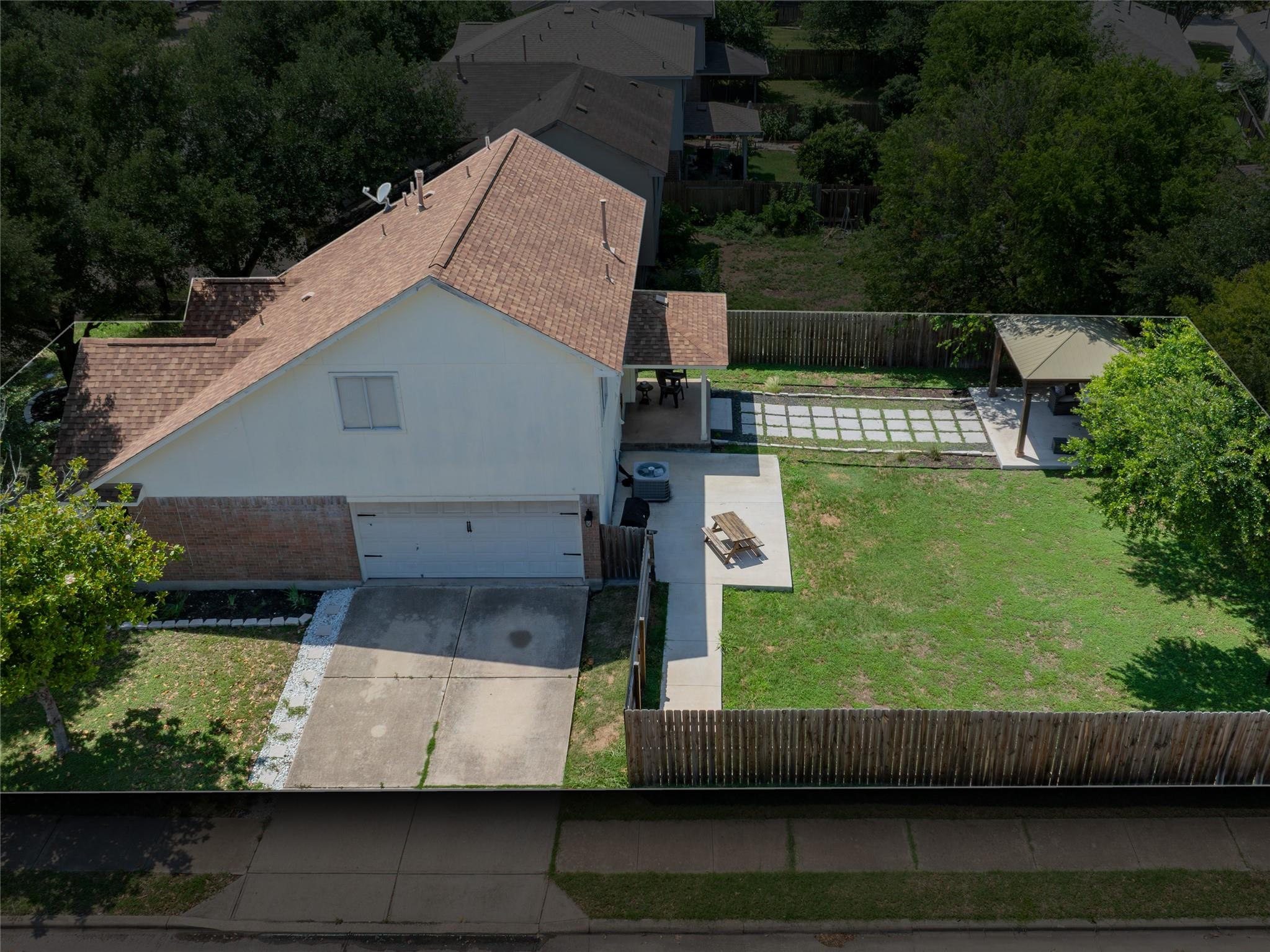 1424 Roxannes Run, Pflugerville, TX 78660