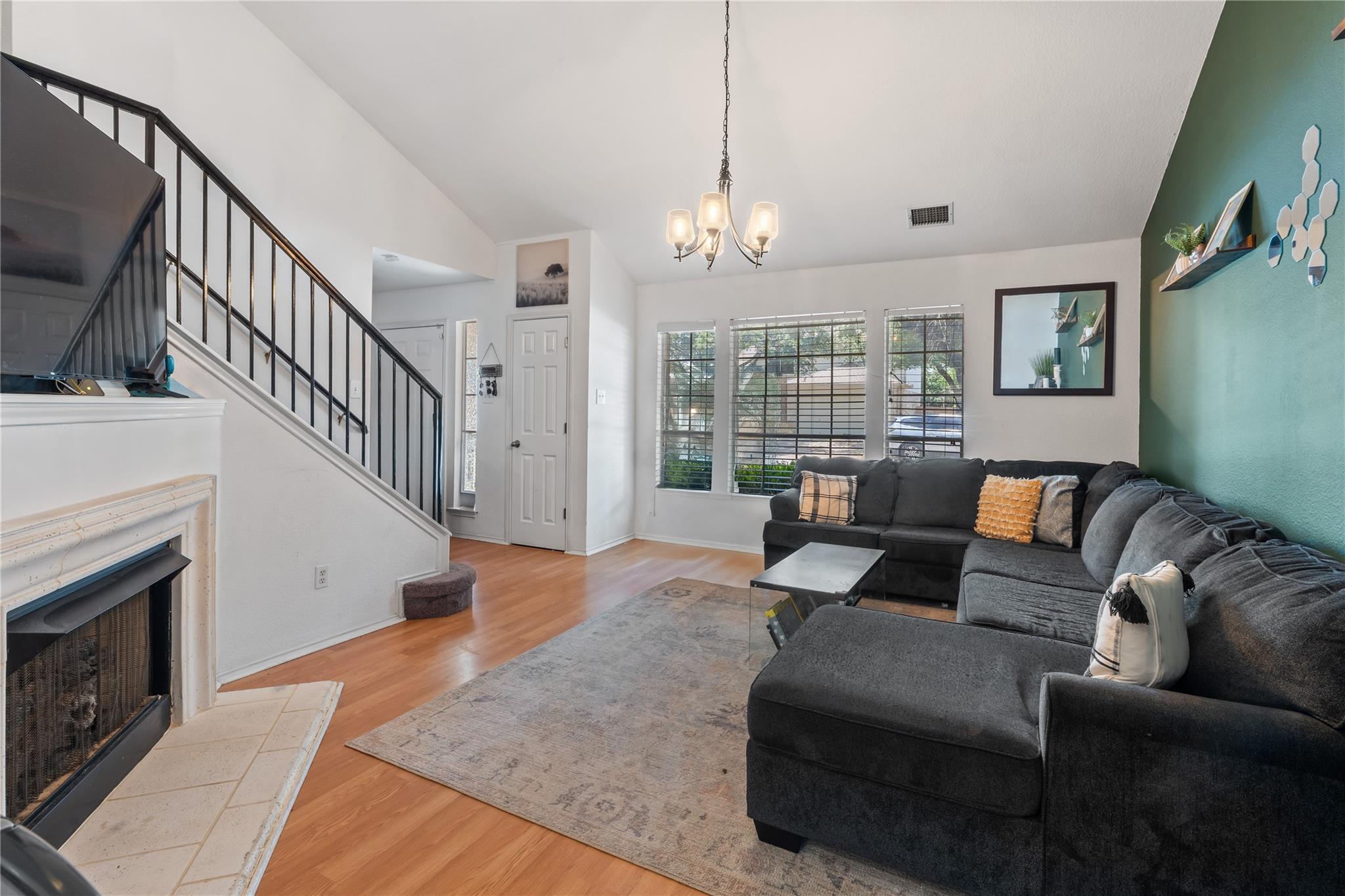 1424 Roxannes Run, Pflugerville, TX 78660