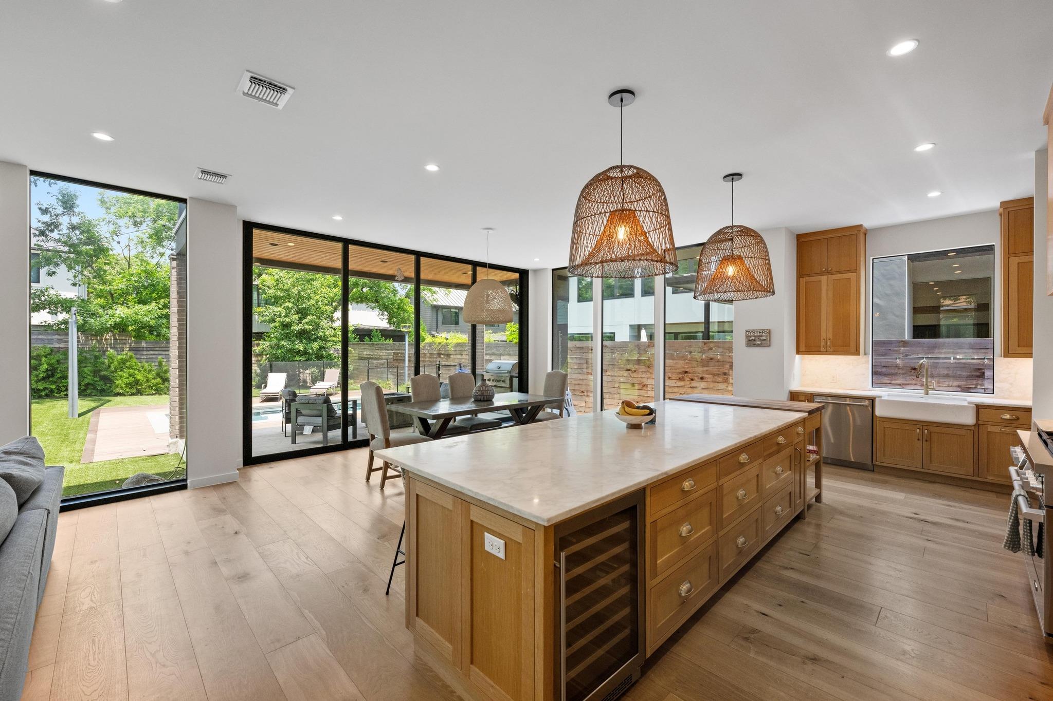 2024 Ford St, Austin, TX 78704