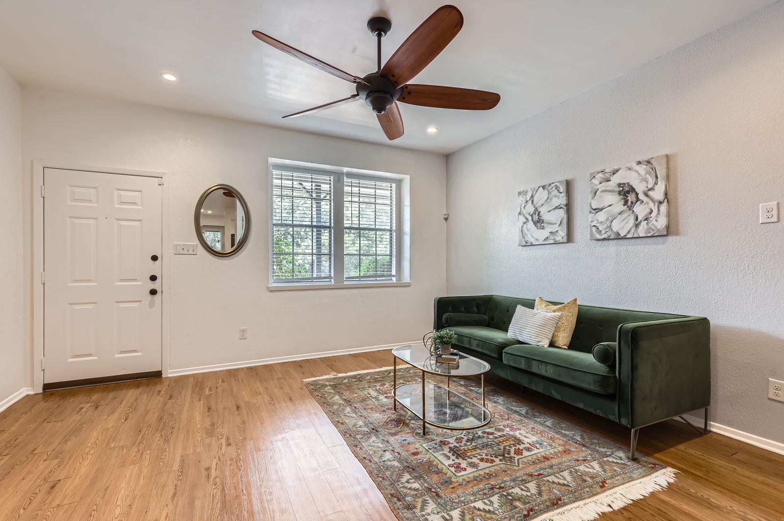 1411 Gracy Farms Ln # 113, Austin, TX 78758