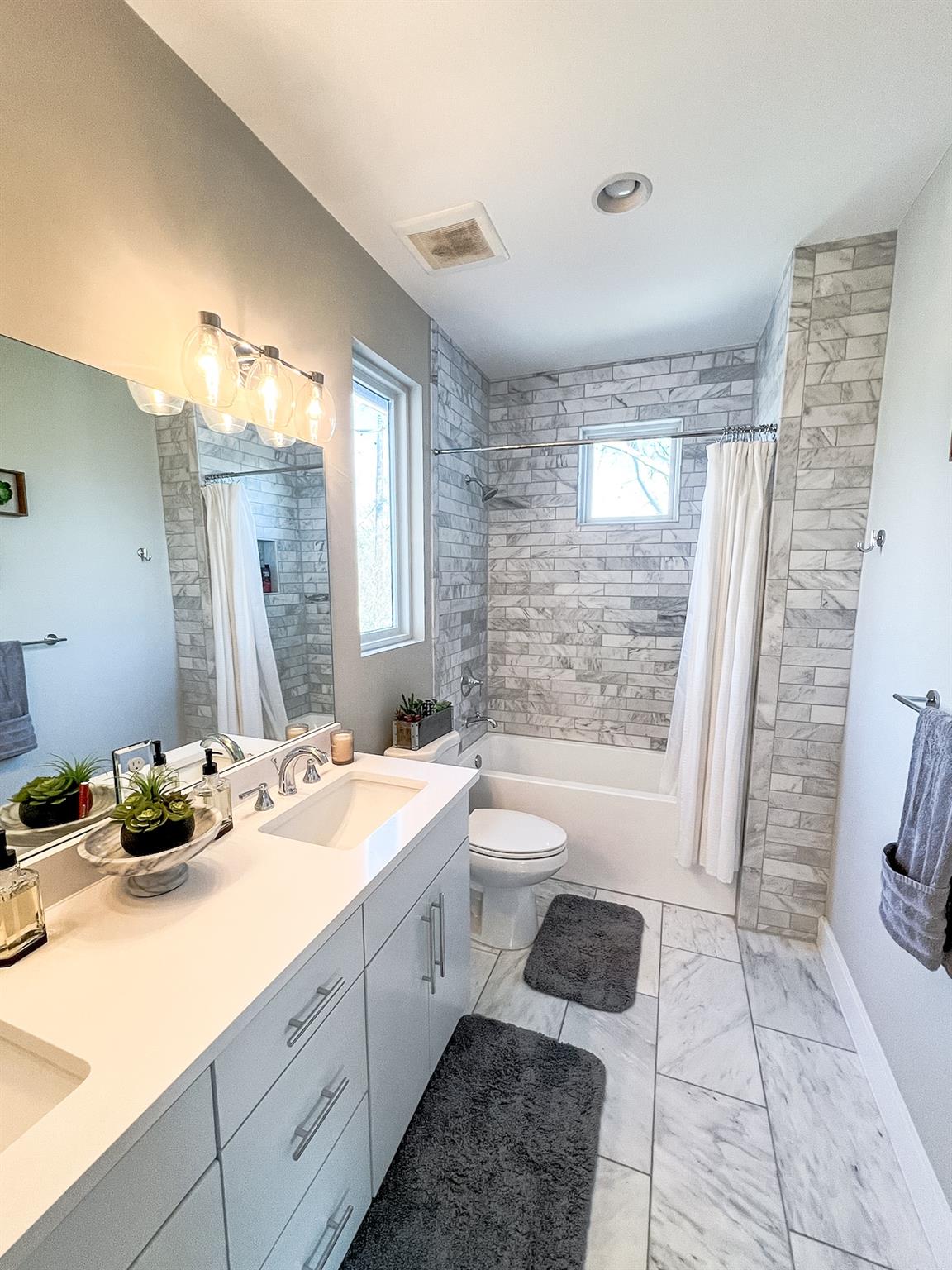 1304 Oxford Ave, Austin, TX 78704