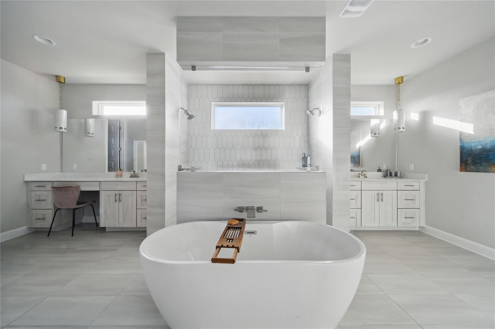 941 Linden Loop, Driftwood, TX 78619