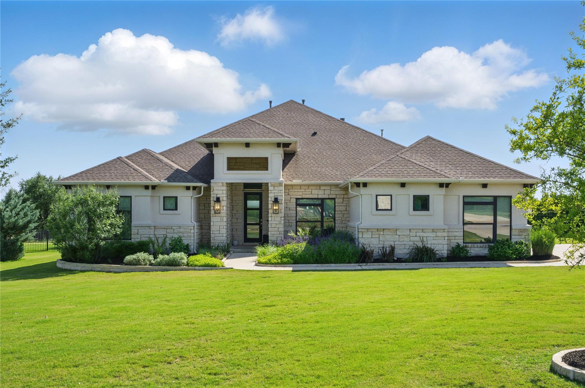 941 Linden Loop, Driftwood, TX 78619