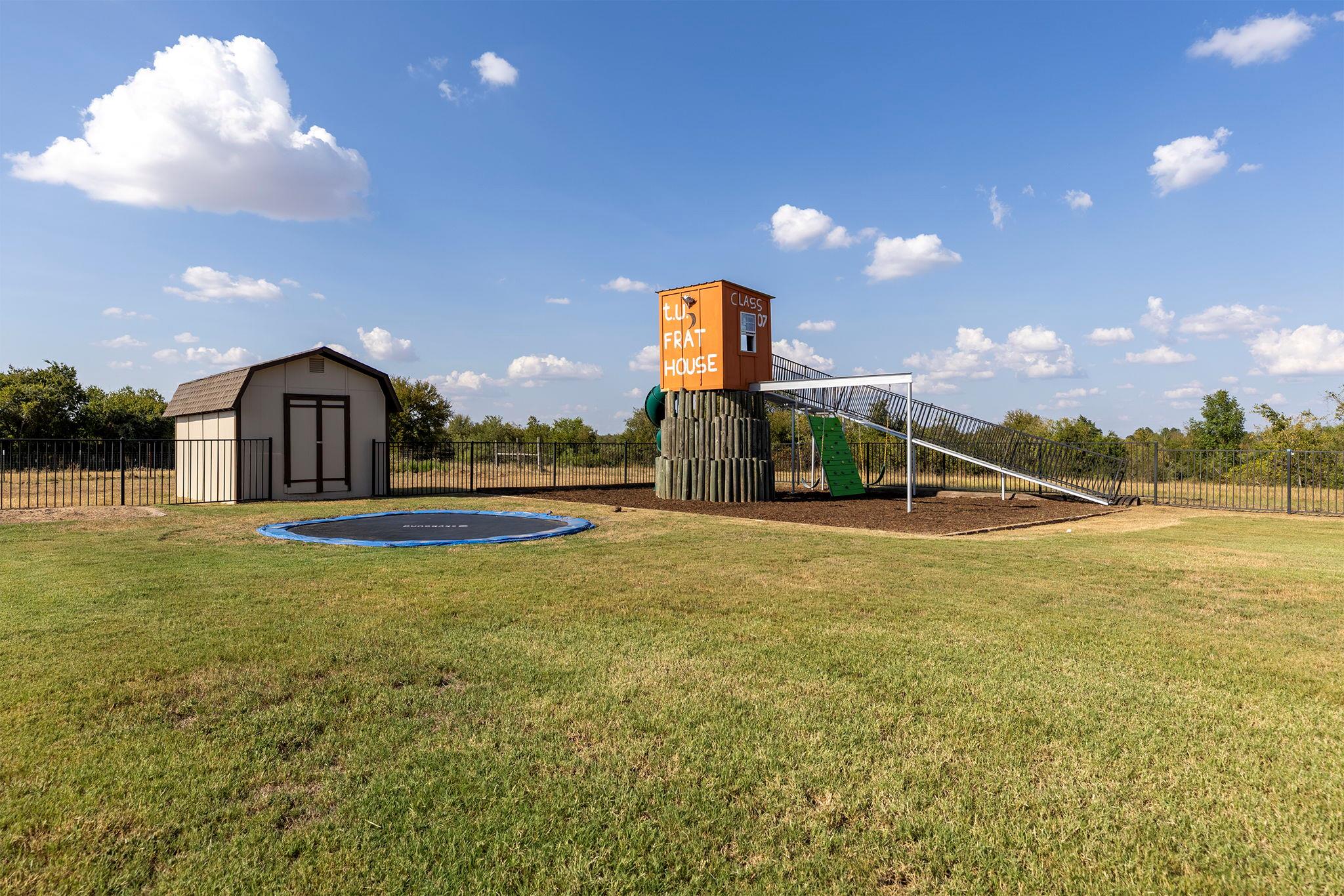 1124 County Road 301, Elgin, TX 78621