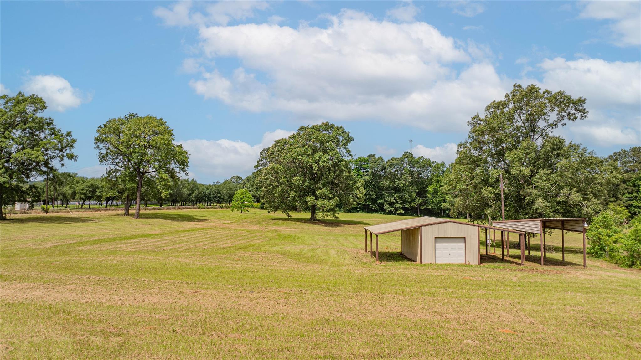 2208 US Highway 96 S, Center, TX 75935