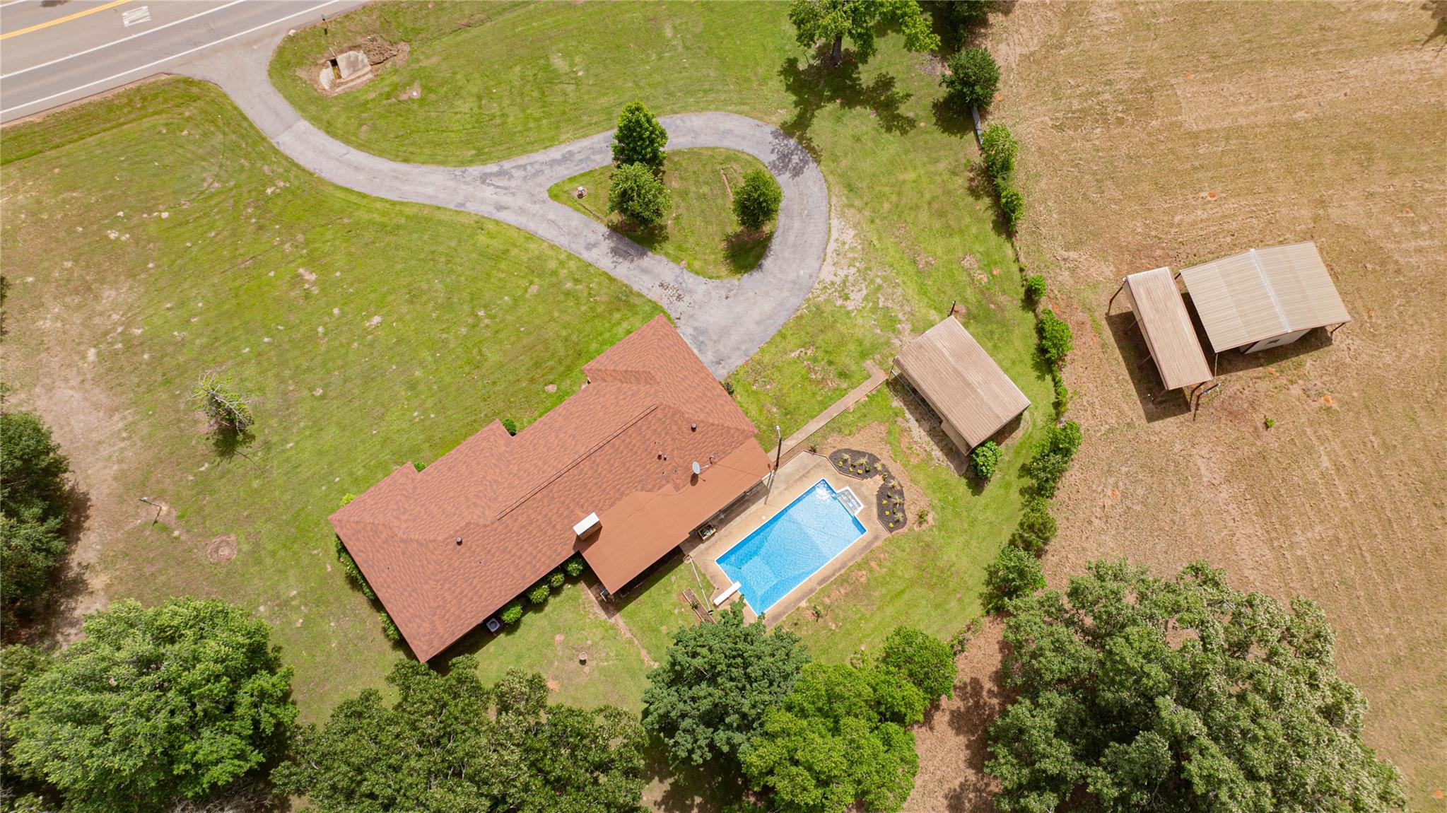 2208 US Highway 96 S, Center, TX 75935