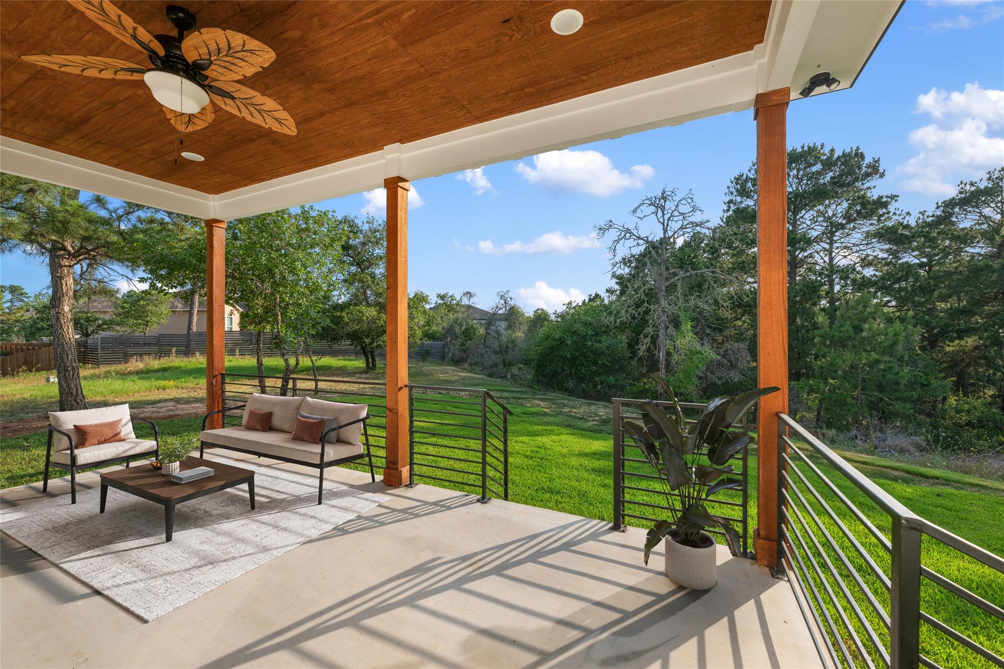 121 Mokolii Ct, Bastrop, TX 78602