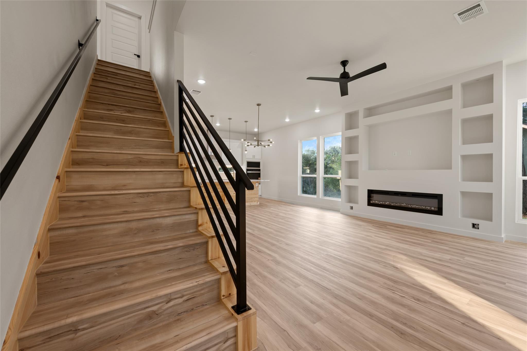 121 Mokolii Ct, Bastrop, TX 78602