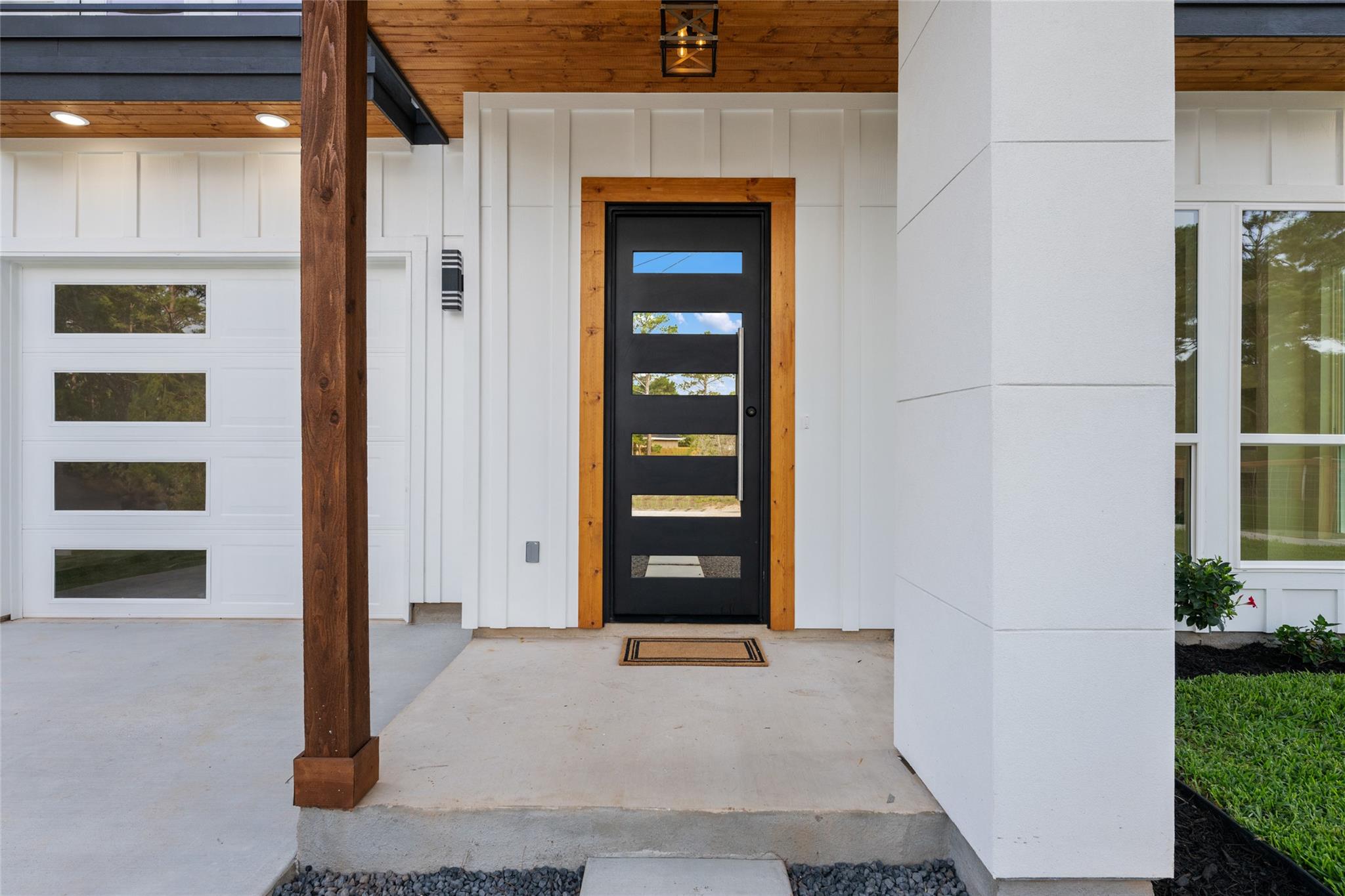 121 Mokolii Ct, Bastrop, TX 78602