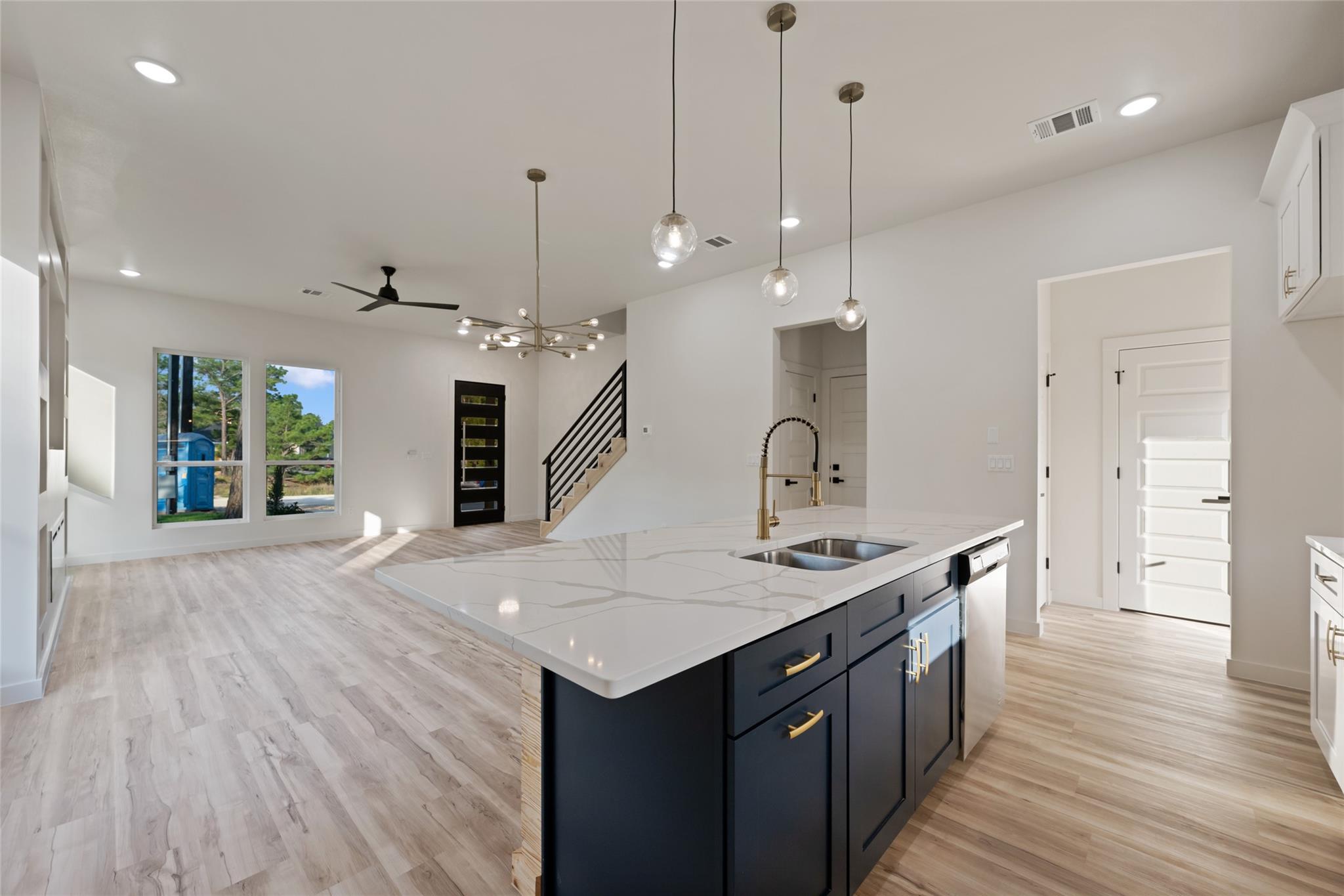 121 Mokolii Ct, Bastrop, TX 78602