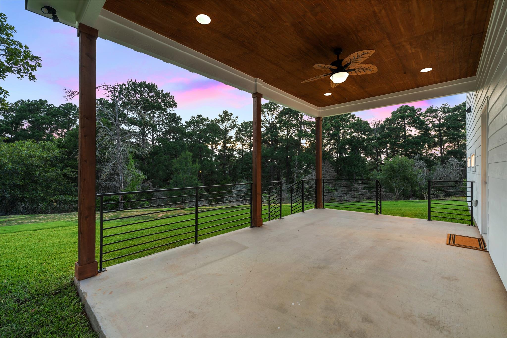 121 Mokolii Ct, Bastrop, TX 78602