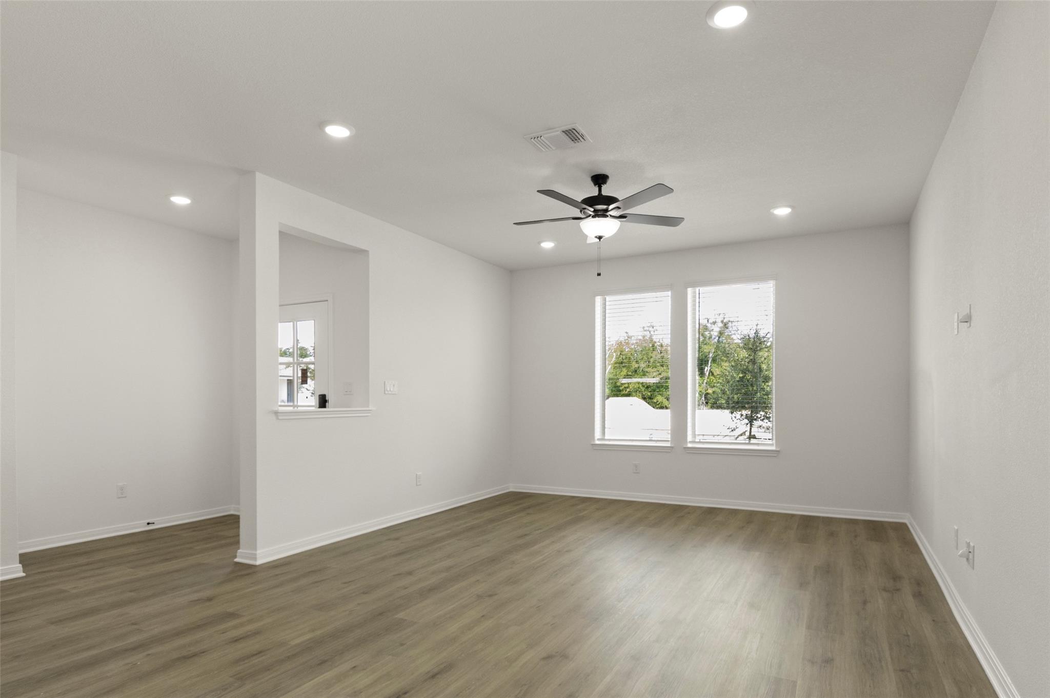 2776 Brand Iron Dr, San Marcos, TX 78666