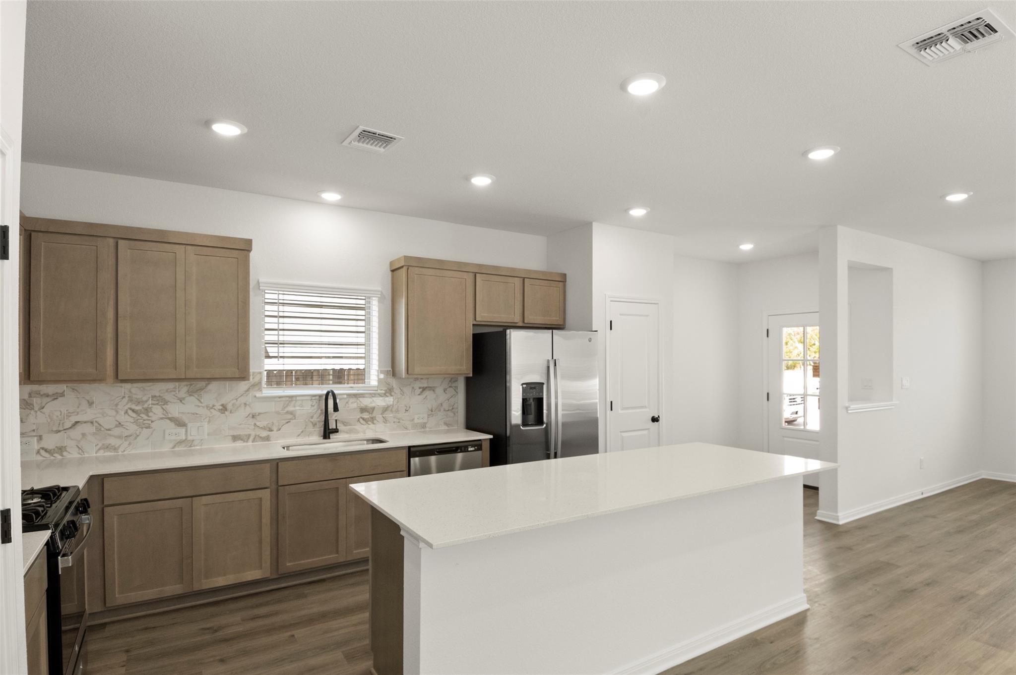 2776 Brand Iron Dr, San Marcos, TX 78666