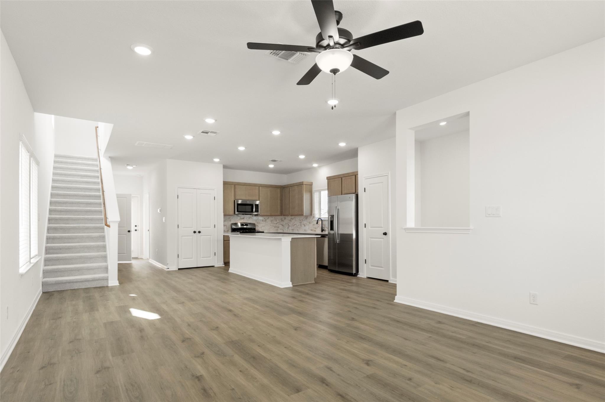 2776 Brand Iron Dr, San Marcos, TX 78666