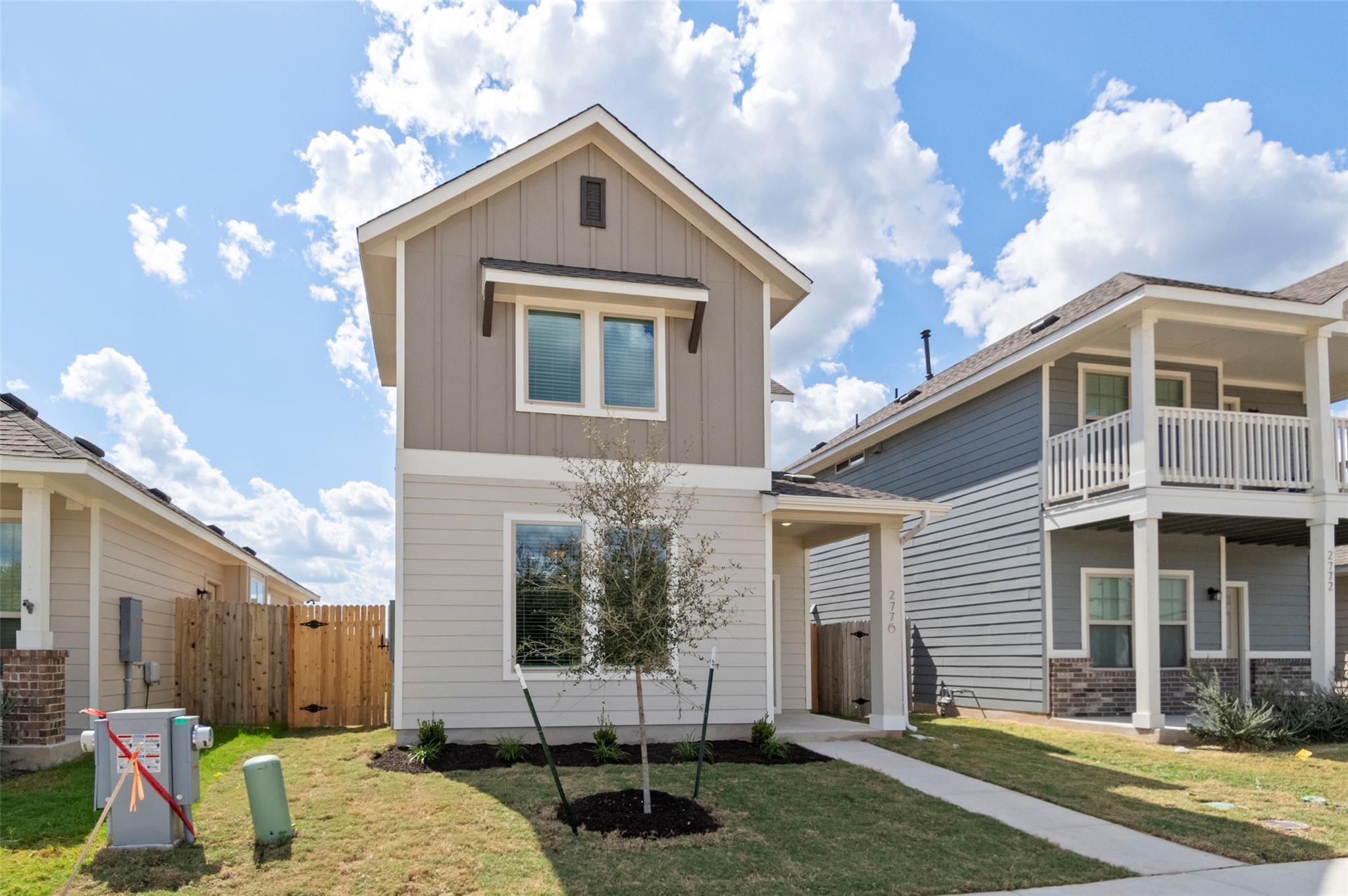 2776 Brand Iron Dr, San Marcos, TX 78666